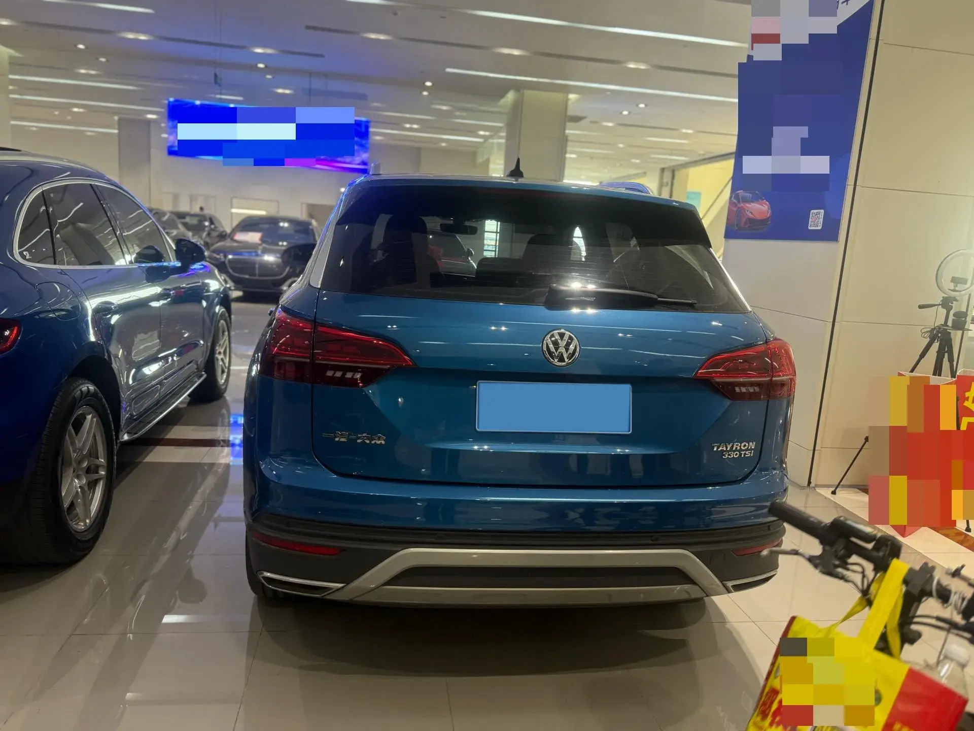 2019 VOLKSWAGEN TAYRON thumbnail 3