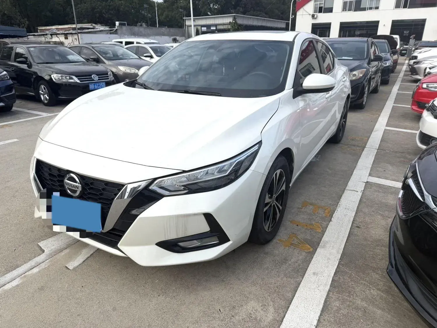 2021 NISSAN SYLPHY view 1