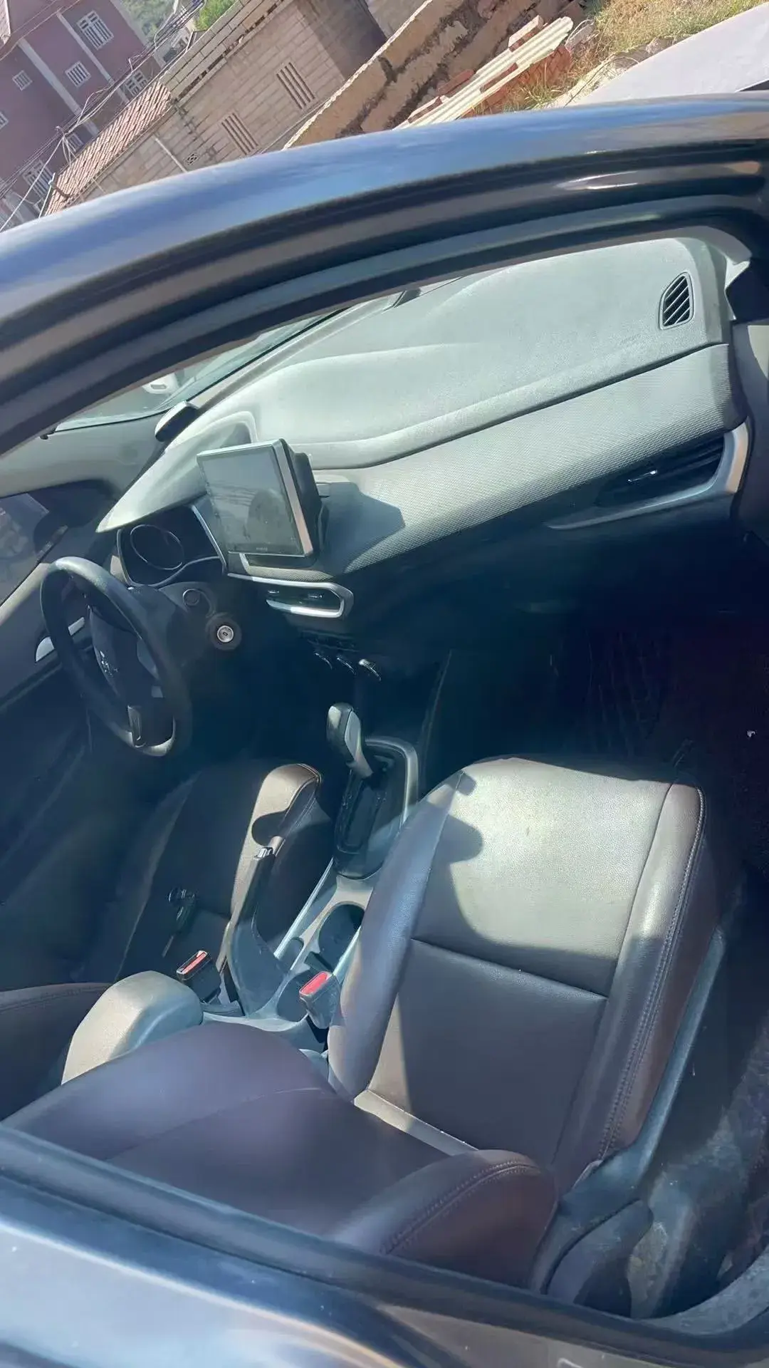 2019 CHEVROLET TRAX thumbnail 4