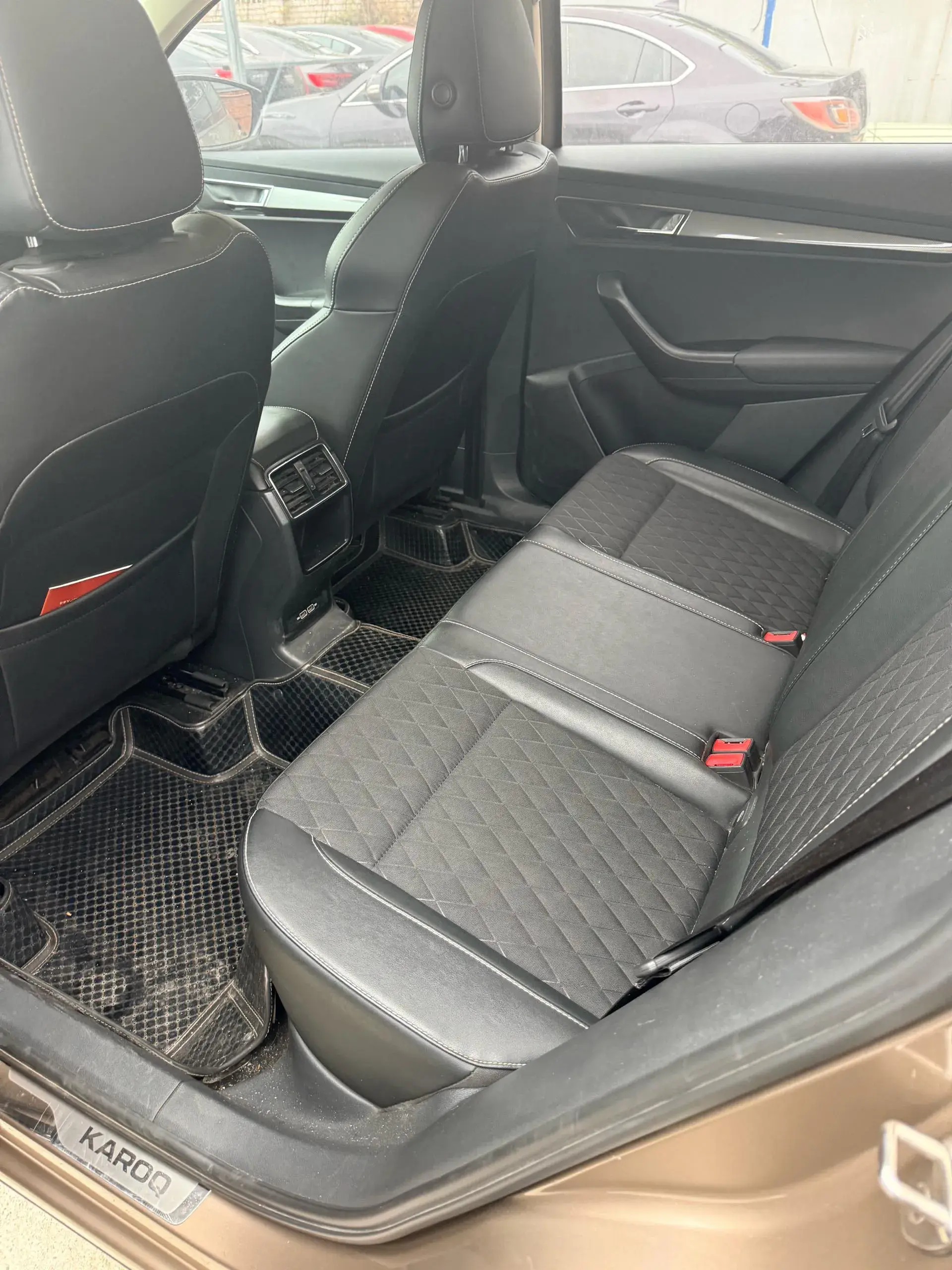 2018 SKODA KAROQ thumbnail 4