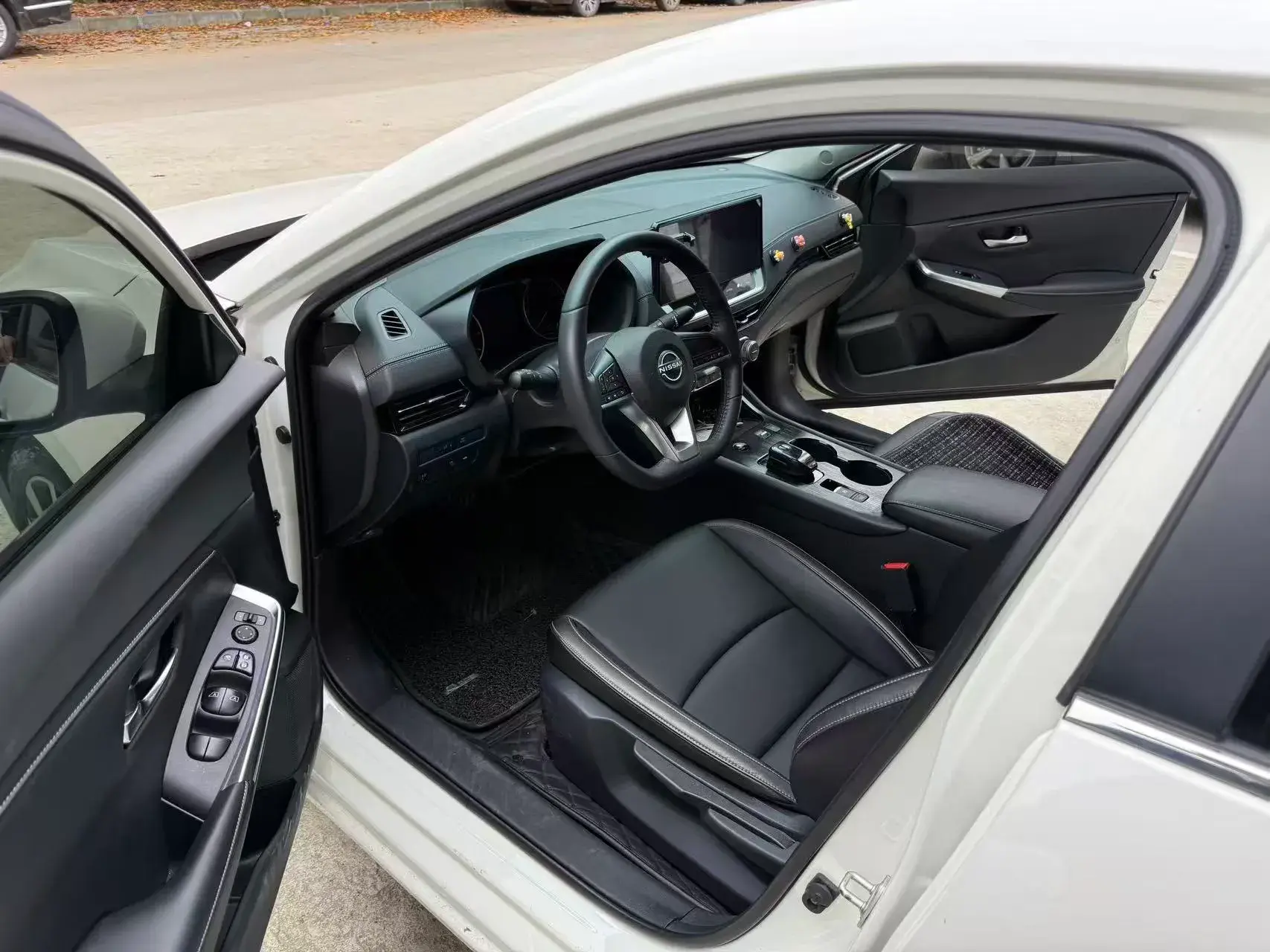 2022 NISSAN SYLPHY thumbnail 2