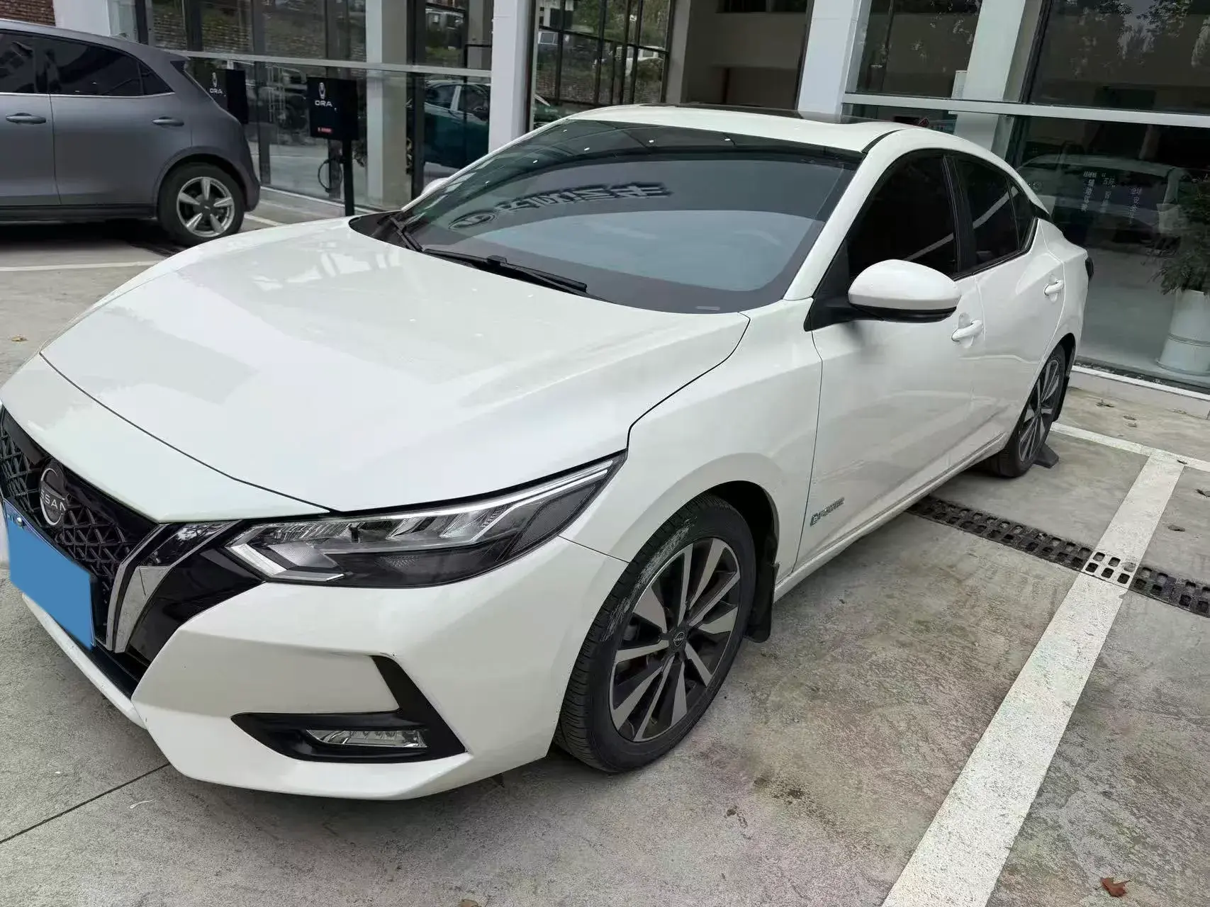 2022 NISSAN SYLPHY view 1