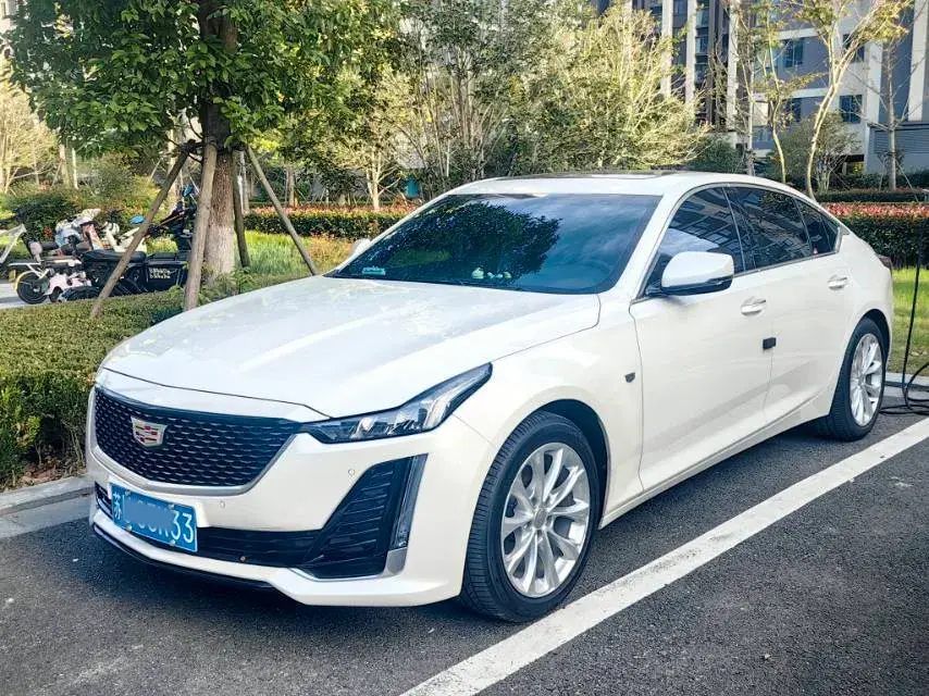 2023 CADILLAC CT5 view 1