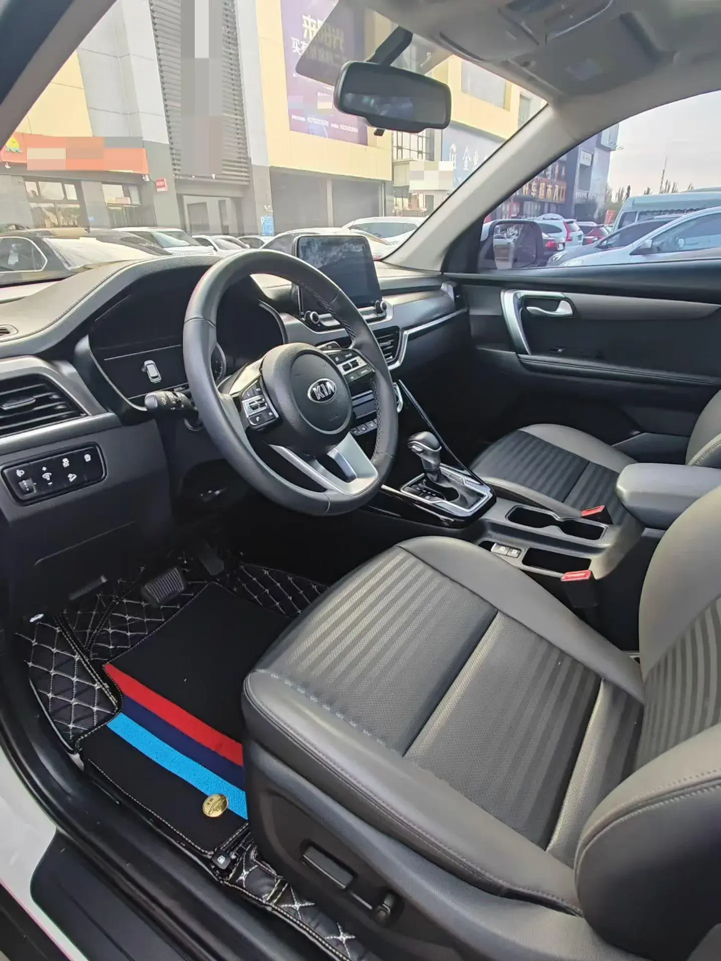 2018 KIA SPORTAGE thumbnail 4