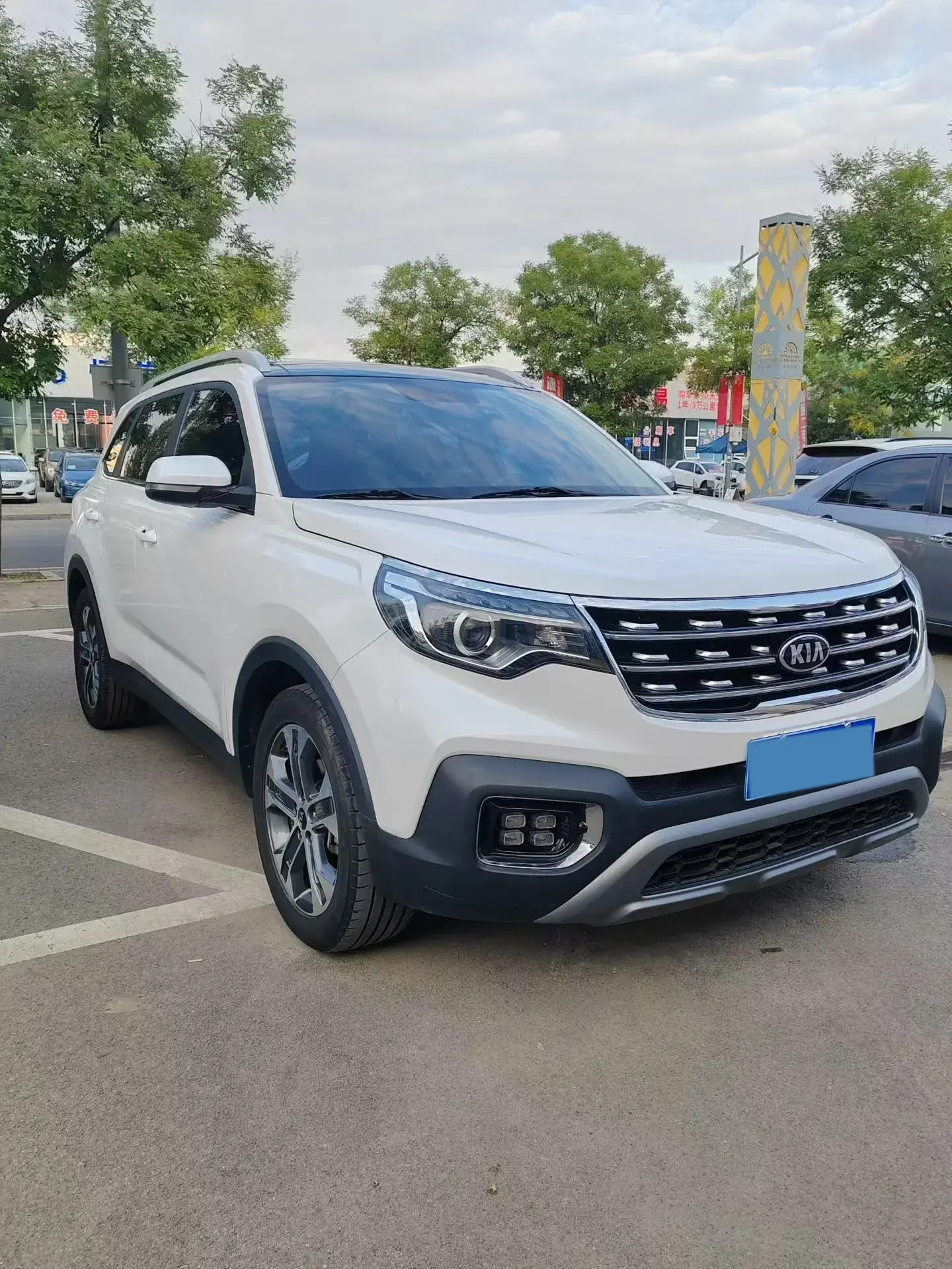 2018 KIA SPORTAGE thumbnail 3