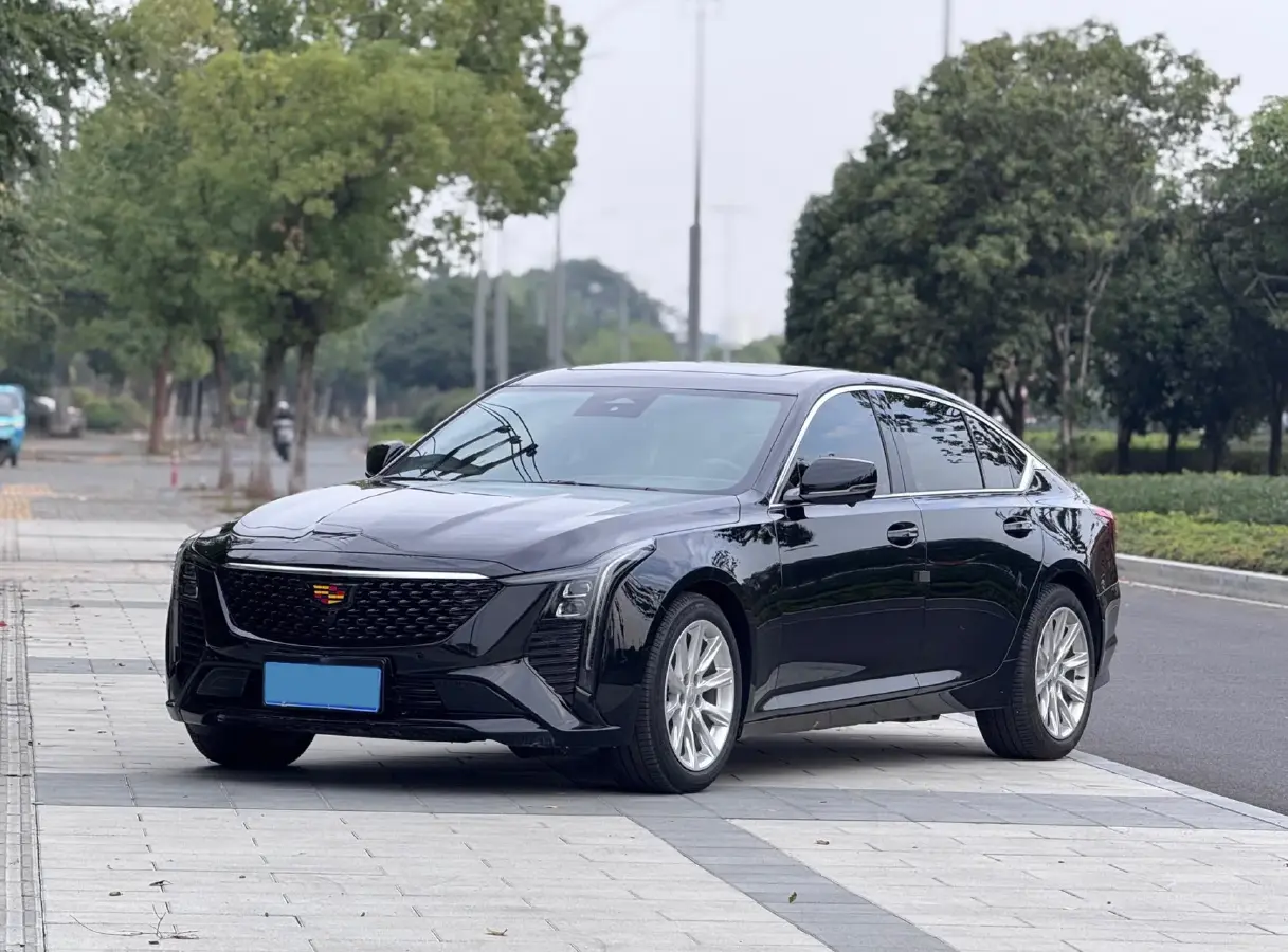 2024 Cadillac CT5 2.0T 237HP L4 10AT