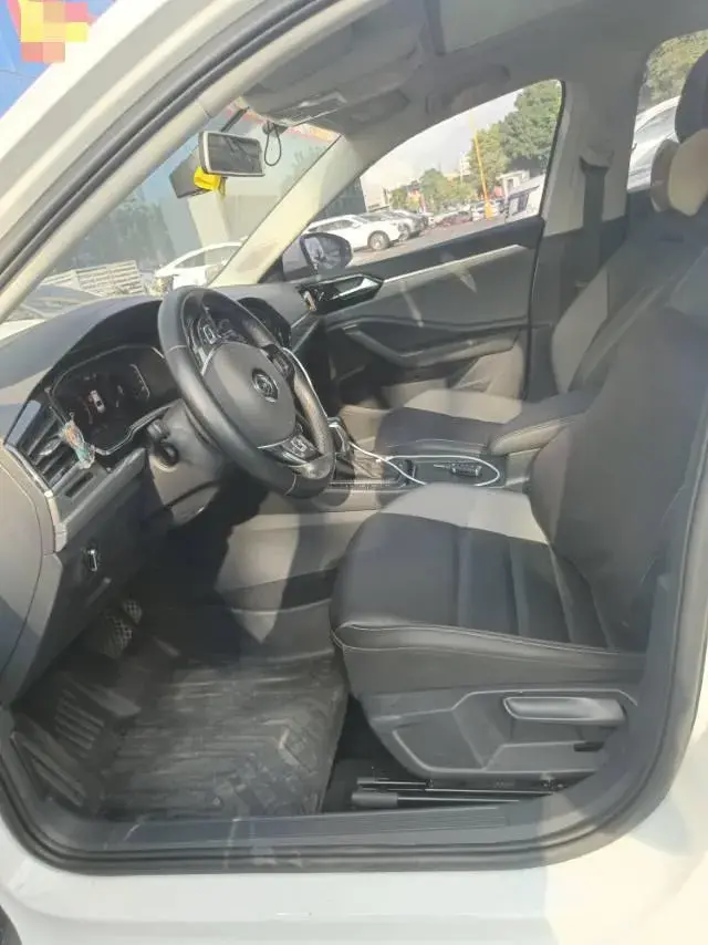 2022 VOLKSWAGEN SAGITAR thumbnail 2