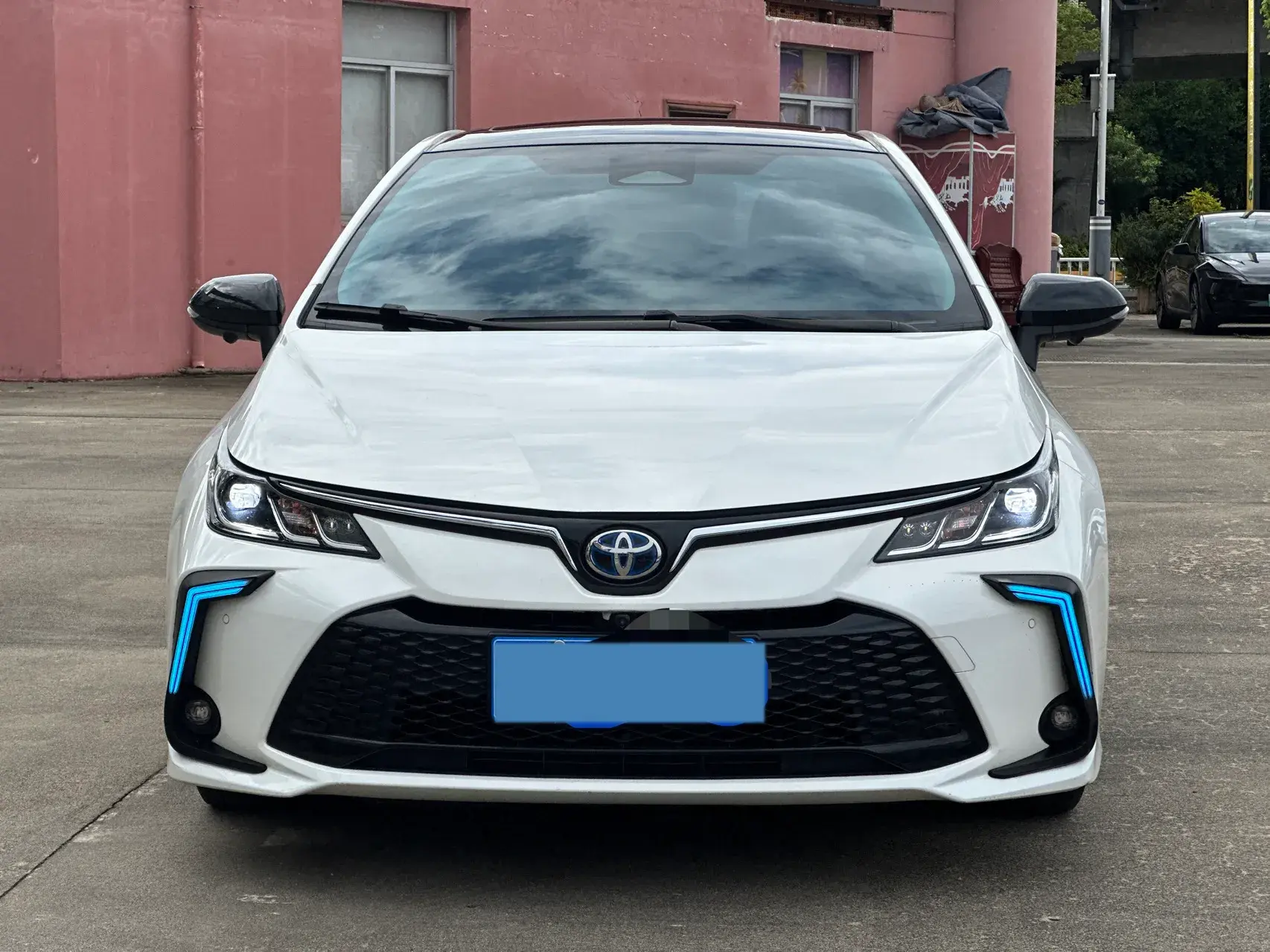 2023 TOYOTA COROLLA thumbnail 2