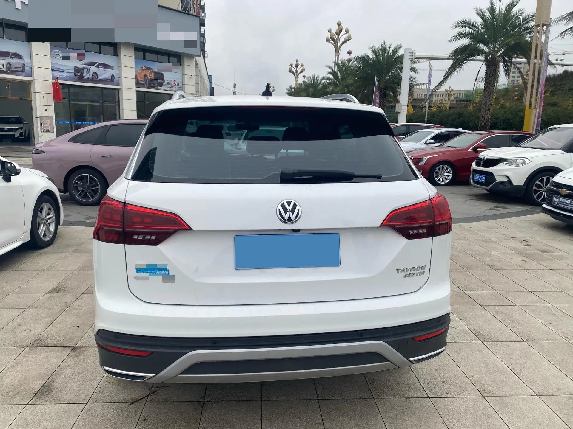 2020 VOLKSWAGEN TAYRON thumbnail 2