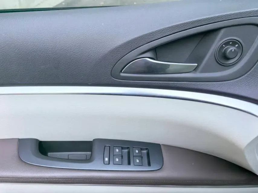 2023 Buick GL8 2.0T 237HP L4 9AT,autocango,china used car exporter,china ev exporter,chinese used car exporter,chinese used ev exporter