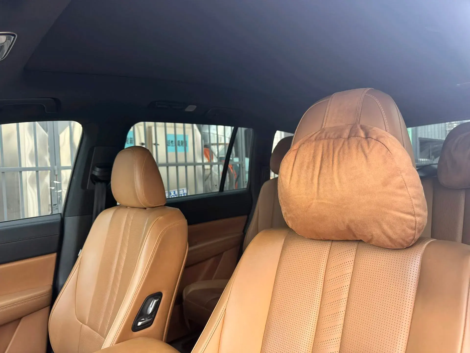 2020 LI ONE thumbnail 4