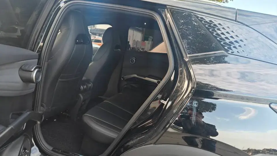 2024 BYD YUAN thumbnail 4