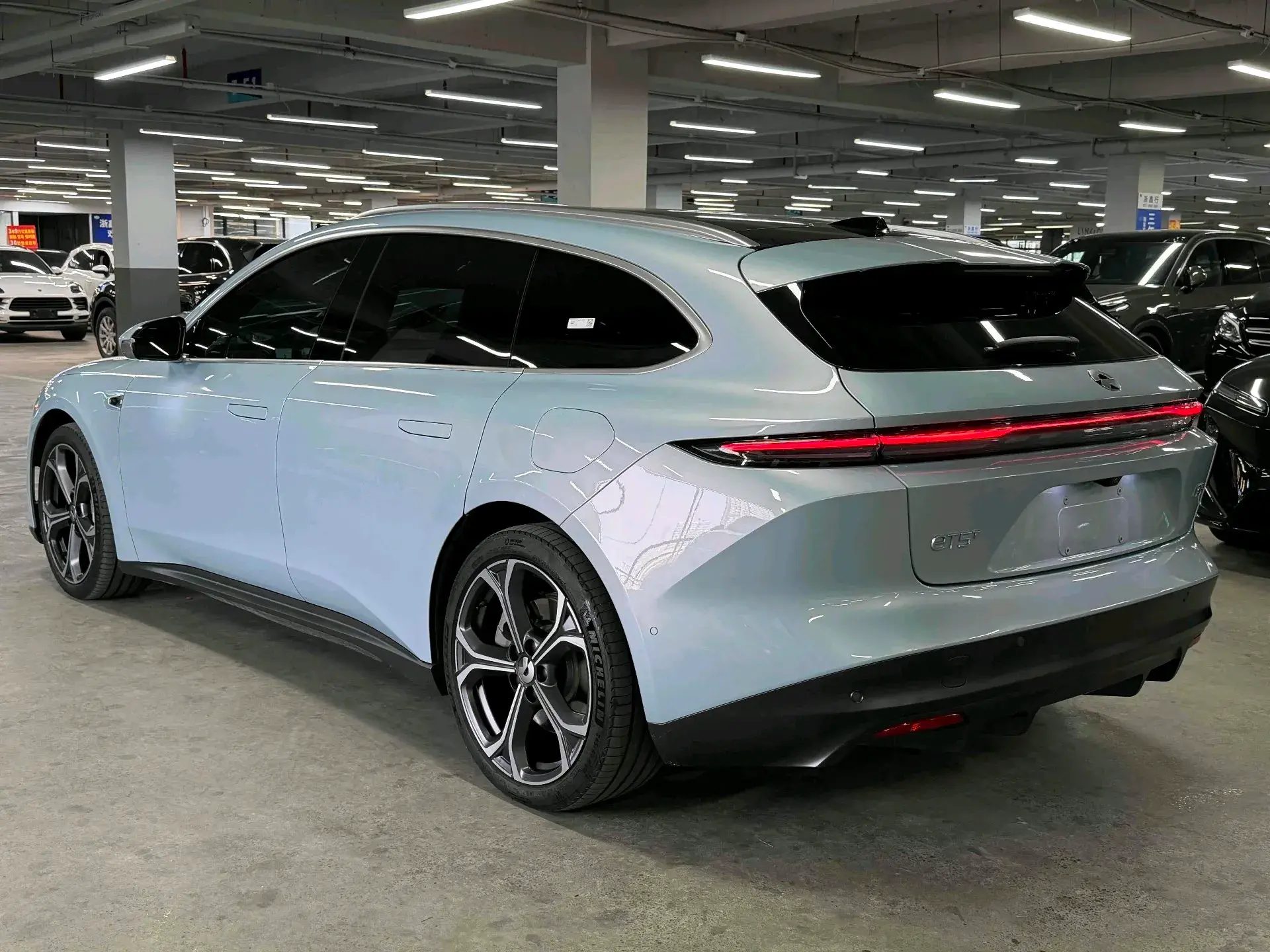 2024 NIO ET5T thumbnail 4