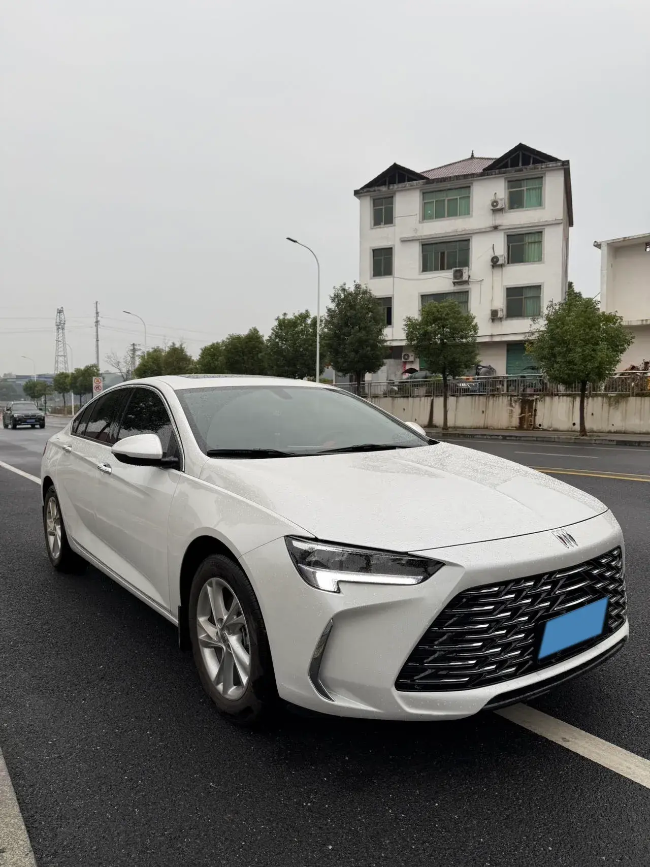 2024 BUICK REGAL thumbnail 3