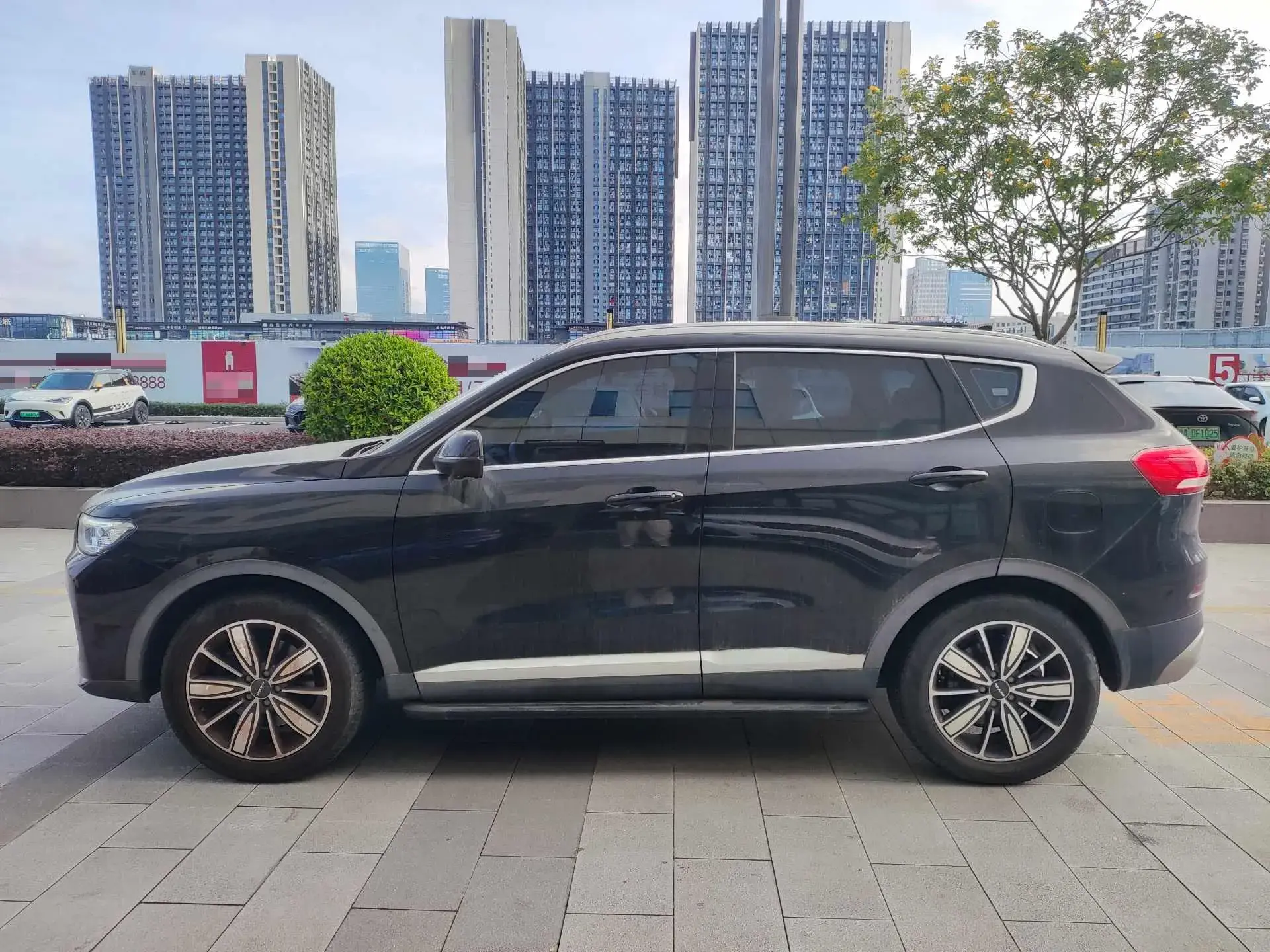 2021 HAVAL H6 thumbnail 2