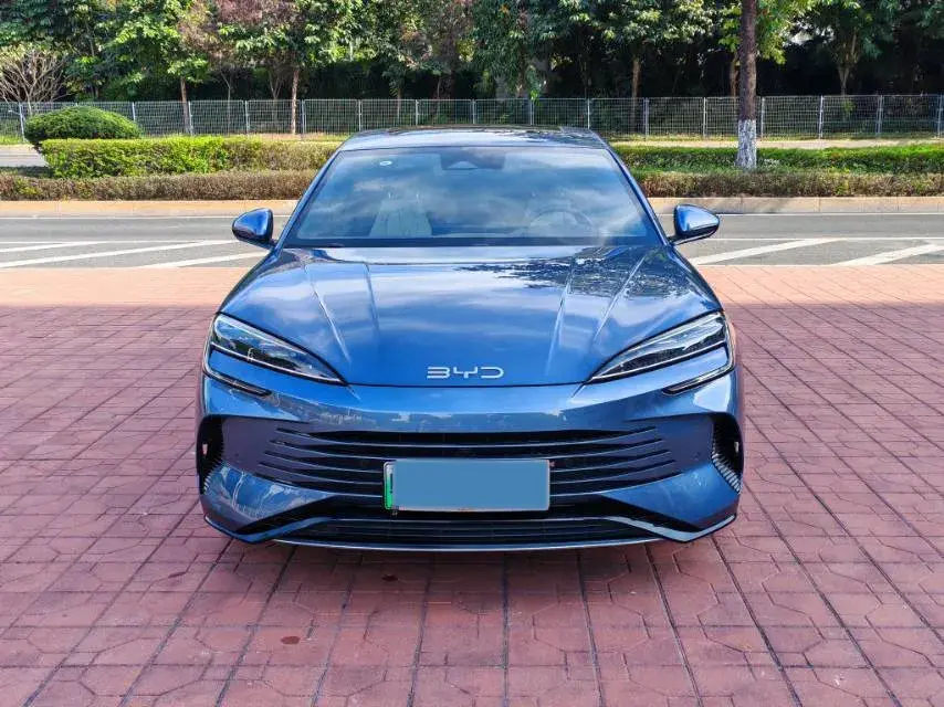 2023 BYD SEAL thumbnail 2