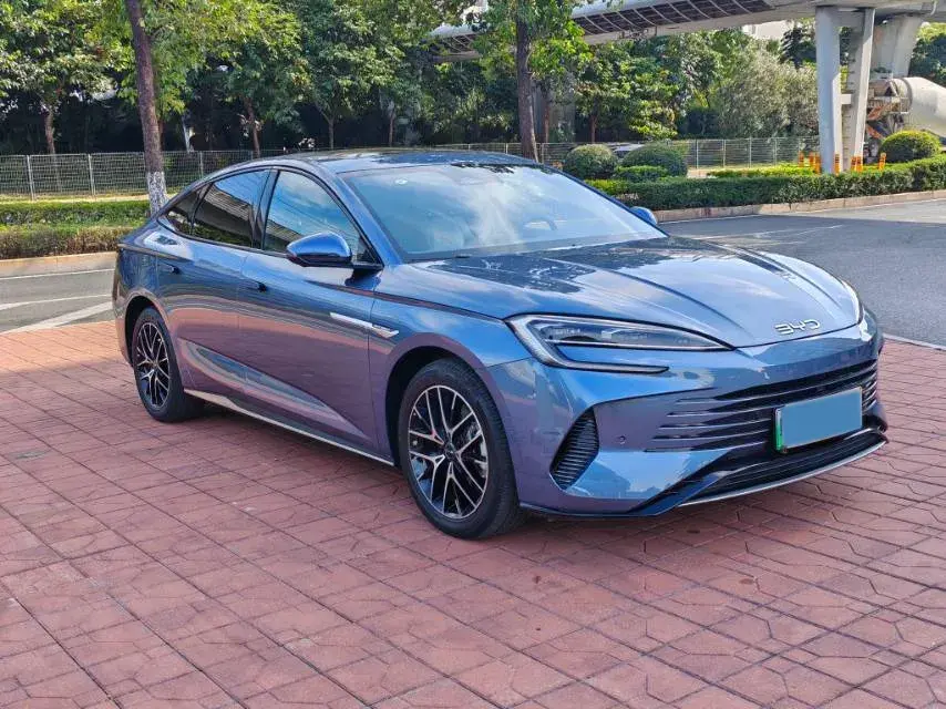 2023 BYD SEAL thumbnail 3