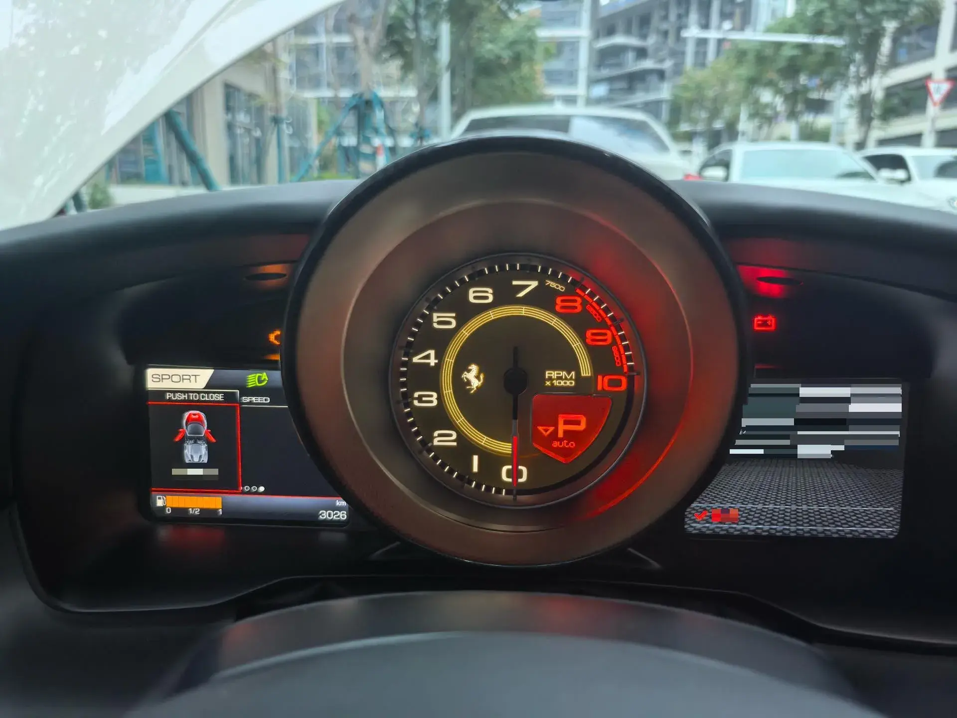 2019 FERRARI F8 thumbnail 3