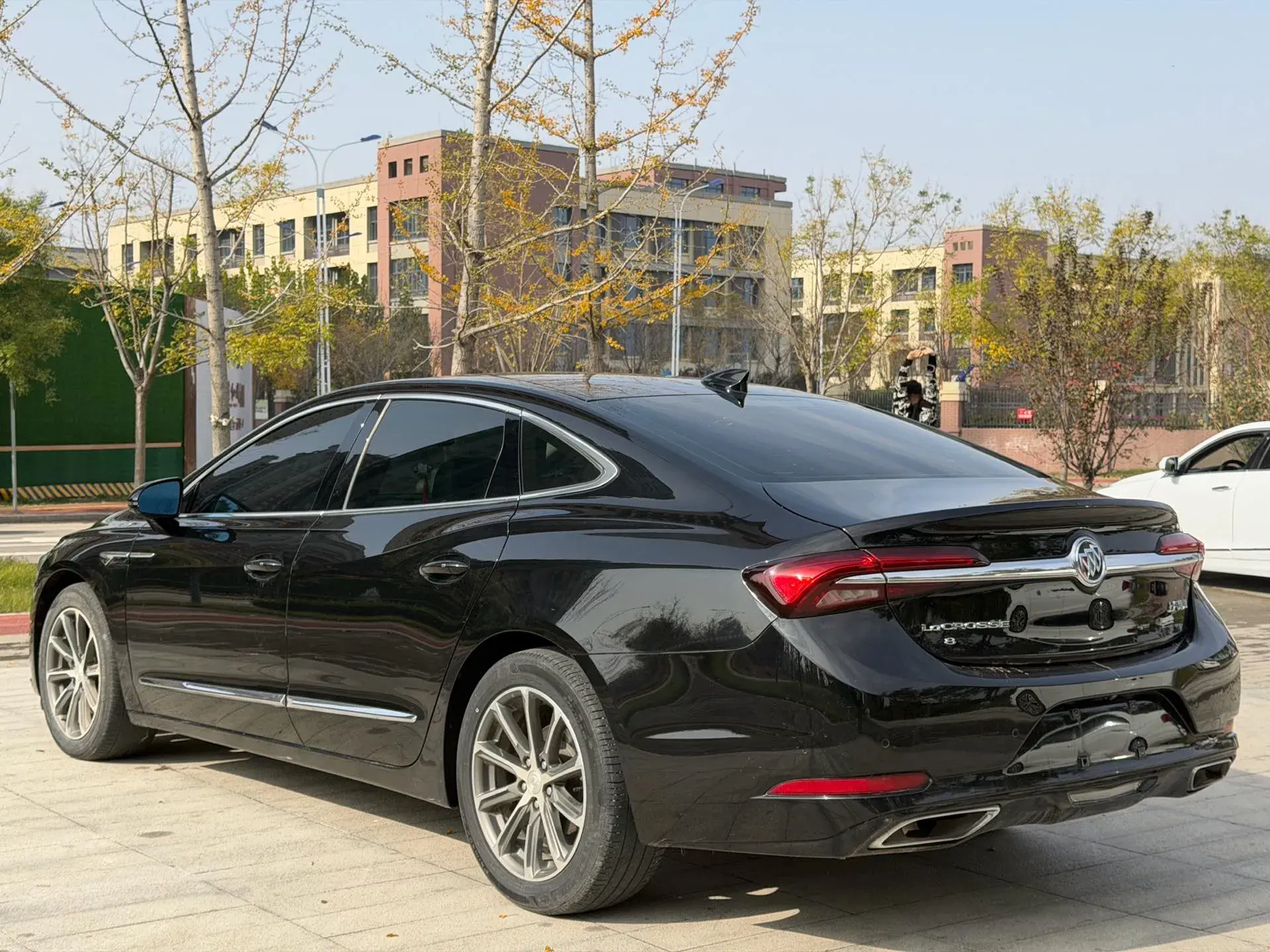 2019 BUICK LARCOSSE thumbnail 4