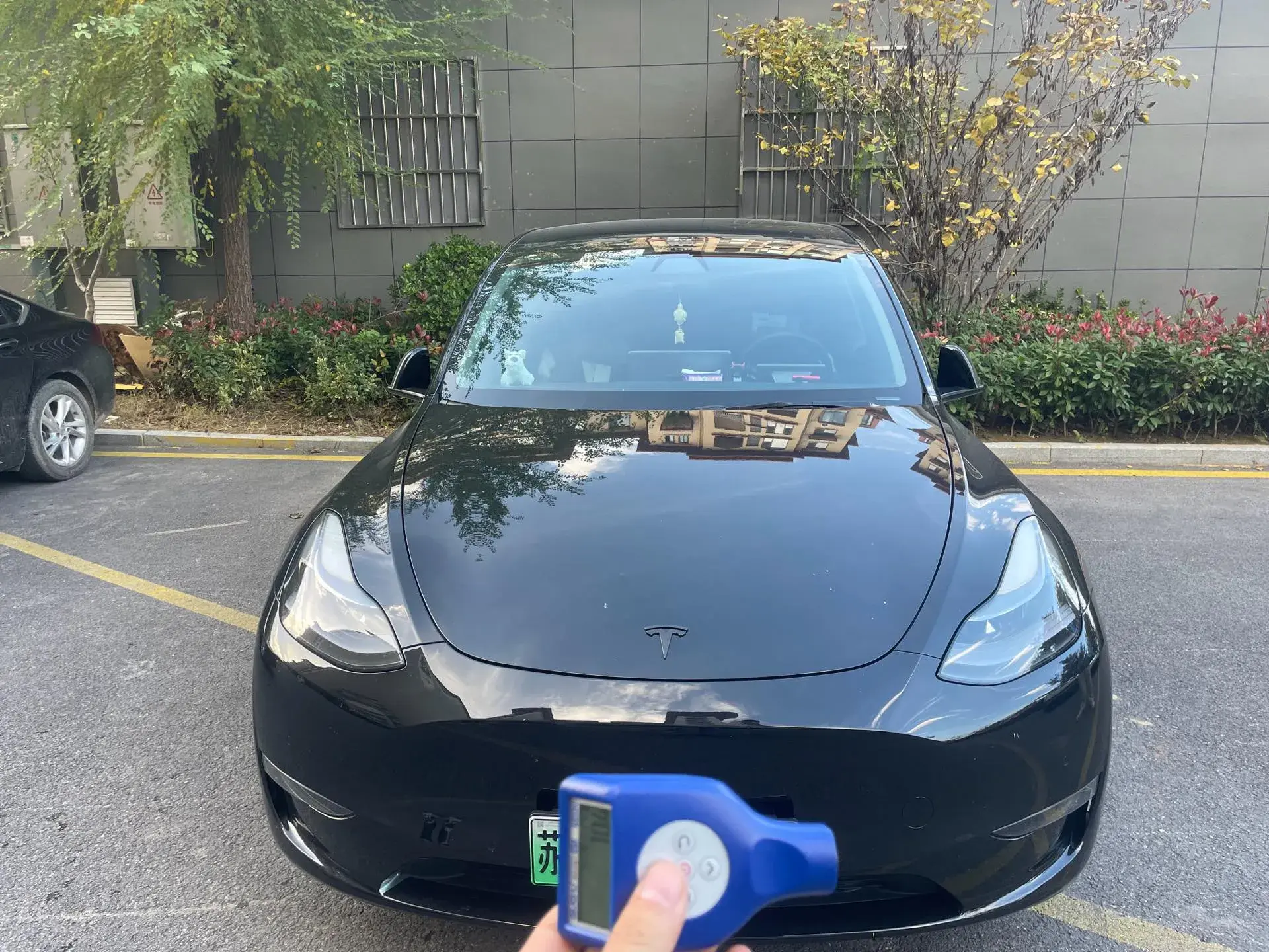 2021 TESLA MODEL thumbnail 2