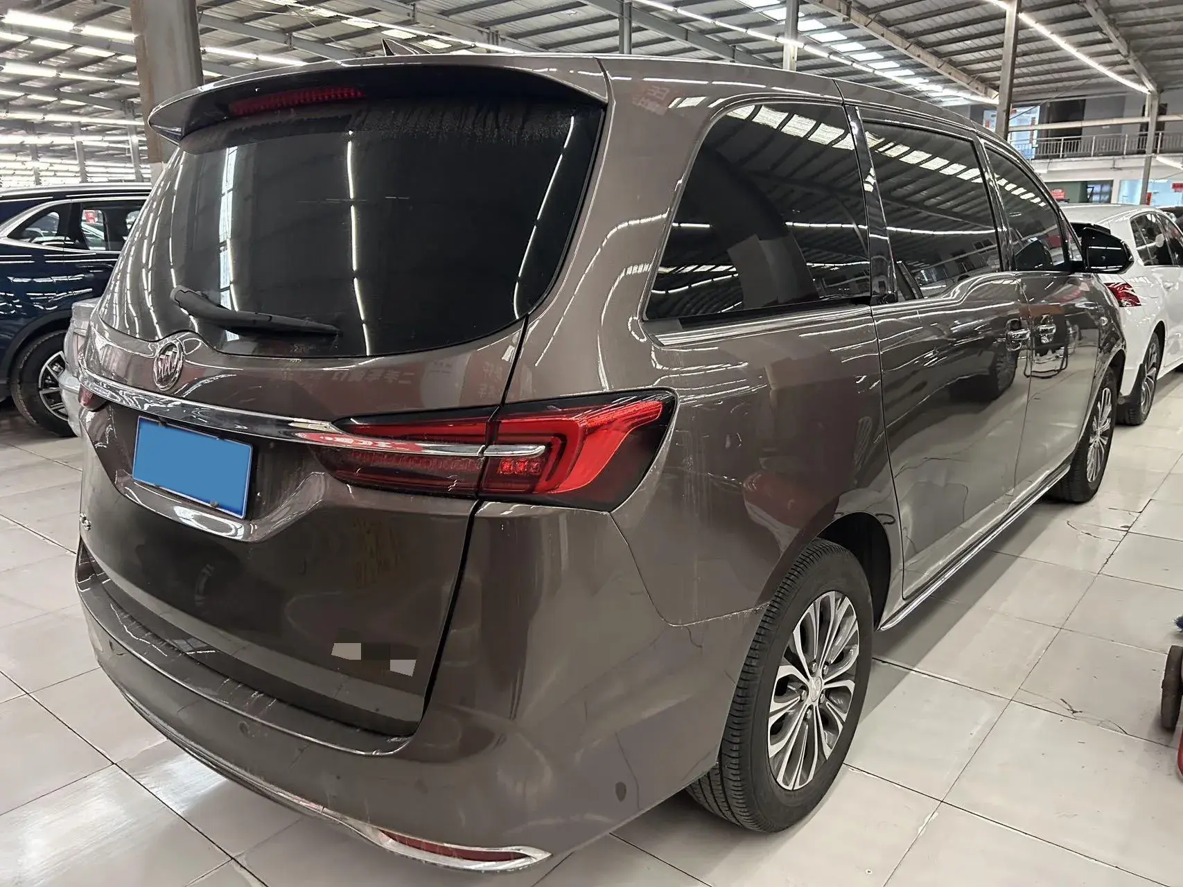 2023 BUICK GL8 thumbnail 4