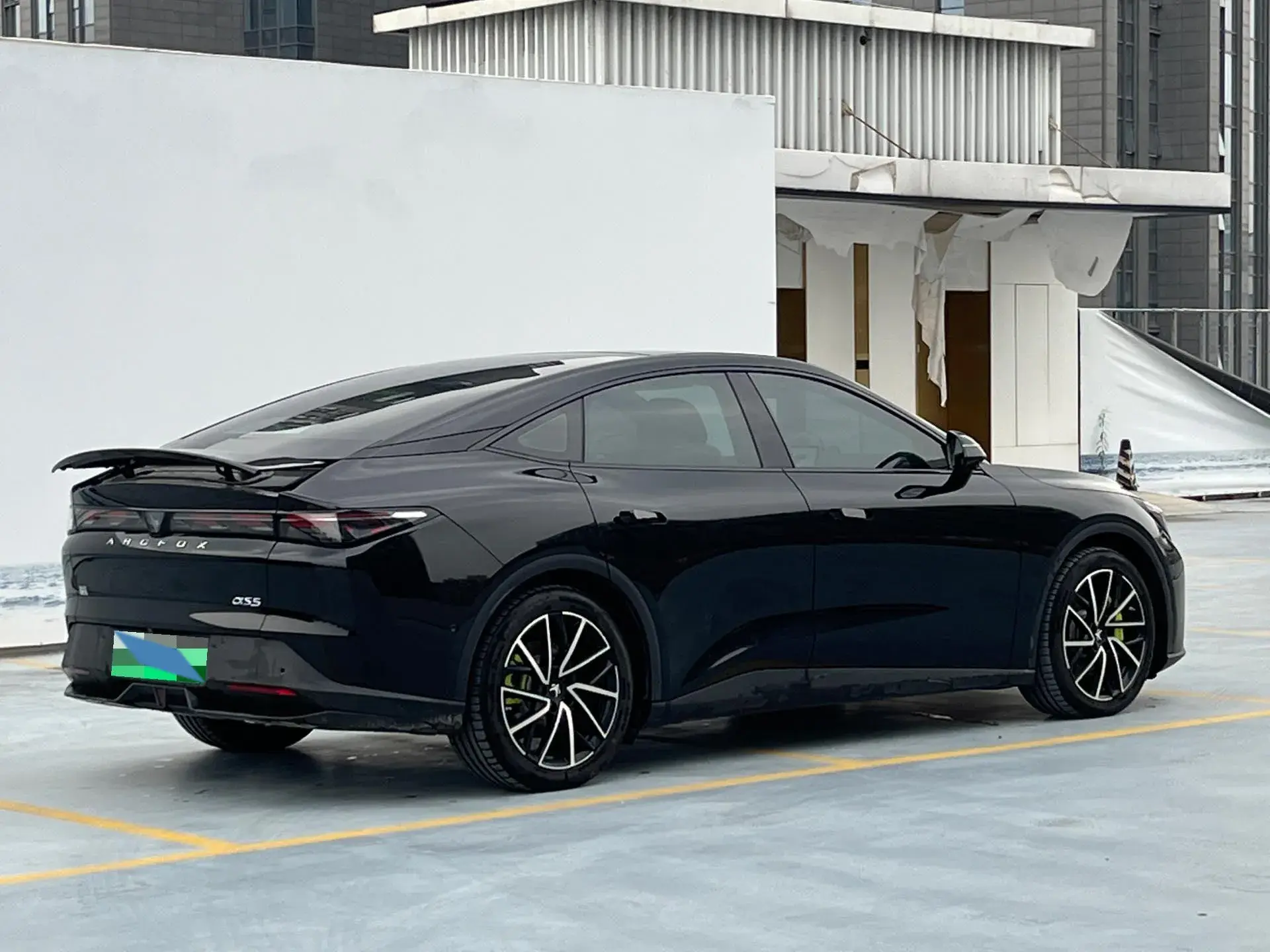 2025 ARCFOX ΑS5 thumbnail 3