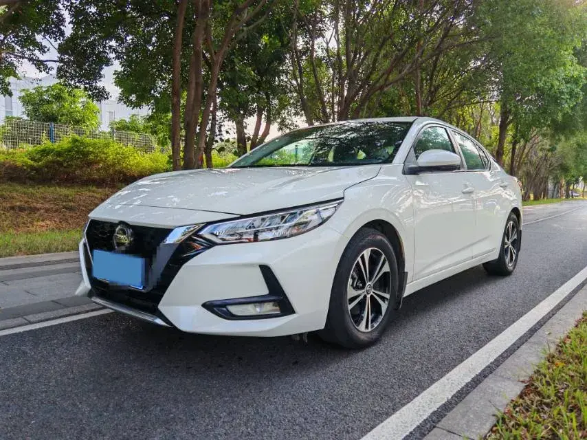 2020 NISSAN SYLPHY view 1