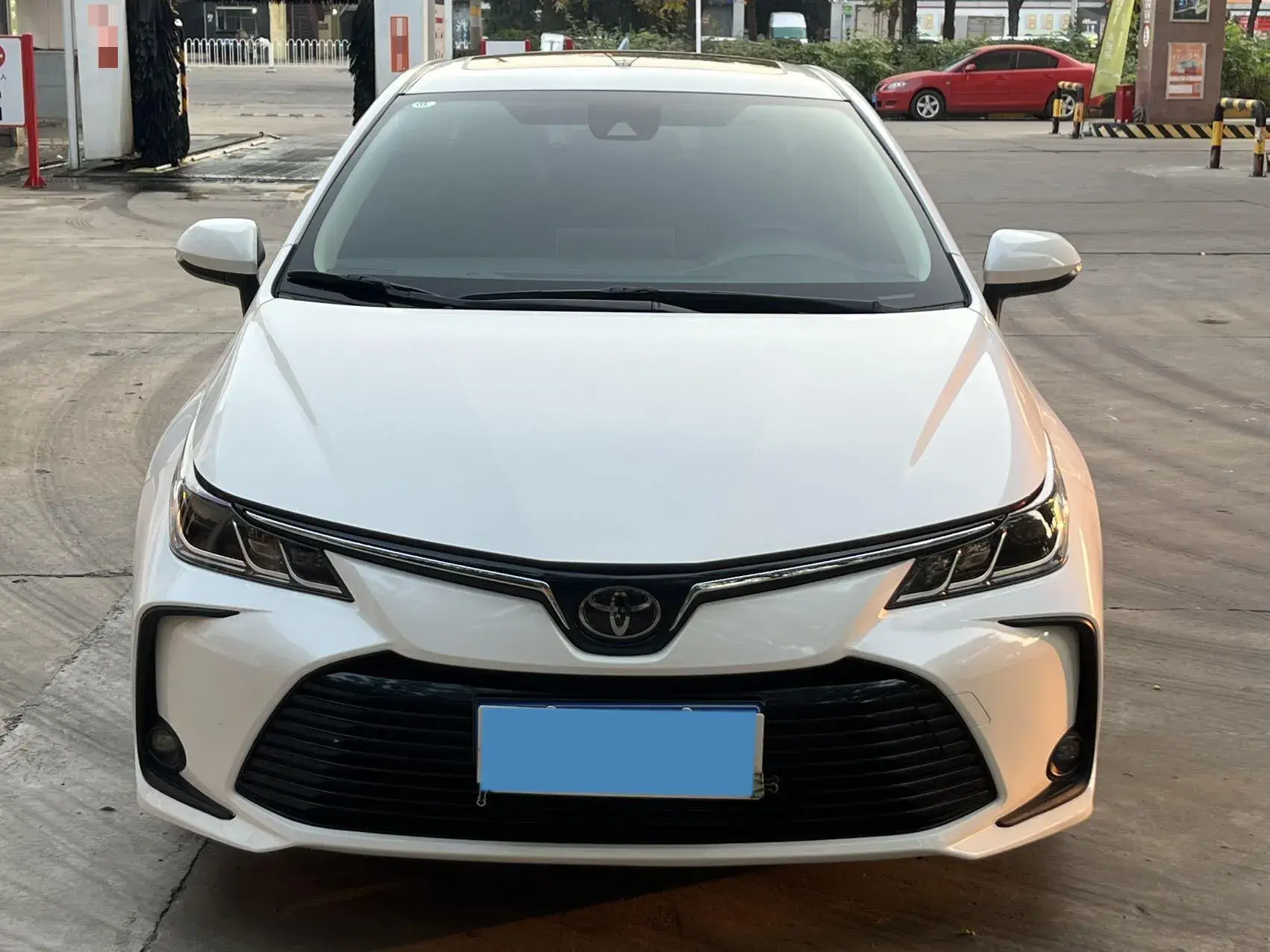 2021 TOYOTA COROLLA thumbnail 2