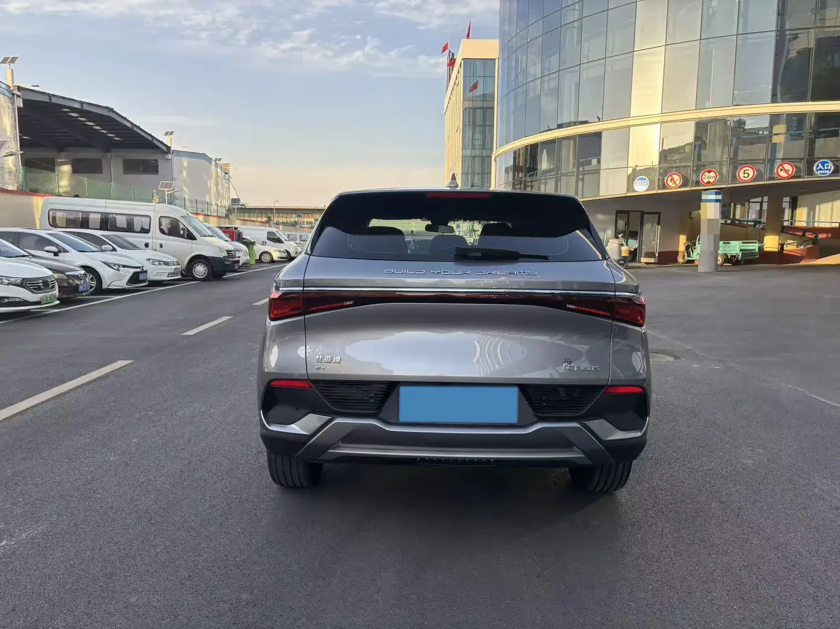 2023 BYD YUAN thumbnail 4