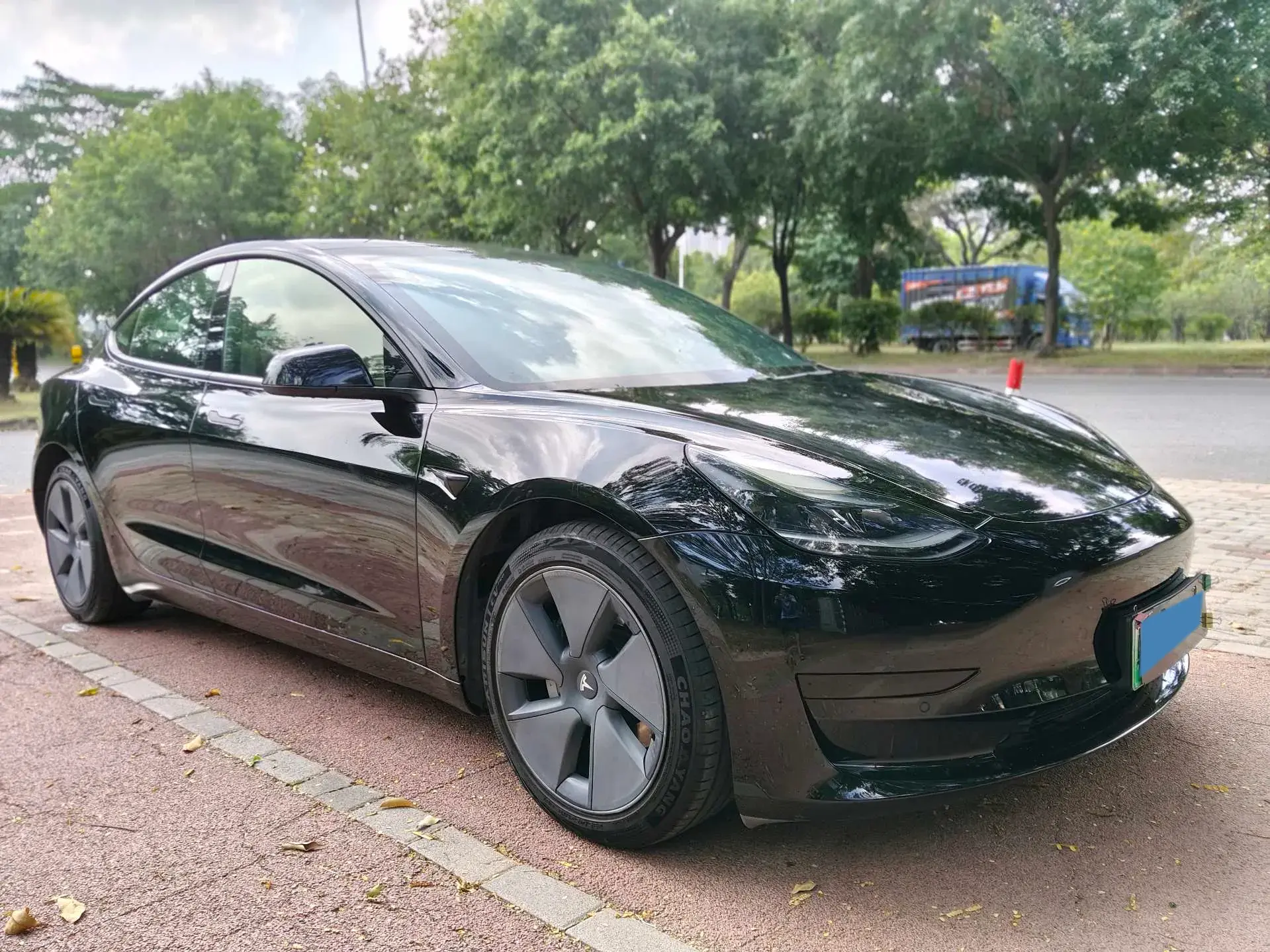 2021 TESLA MODEL thumbnail 3