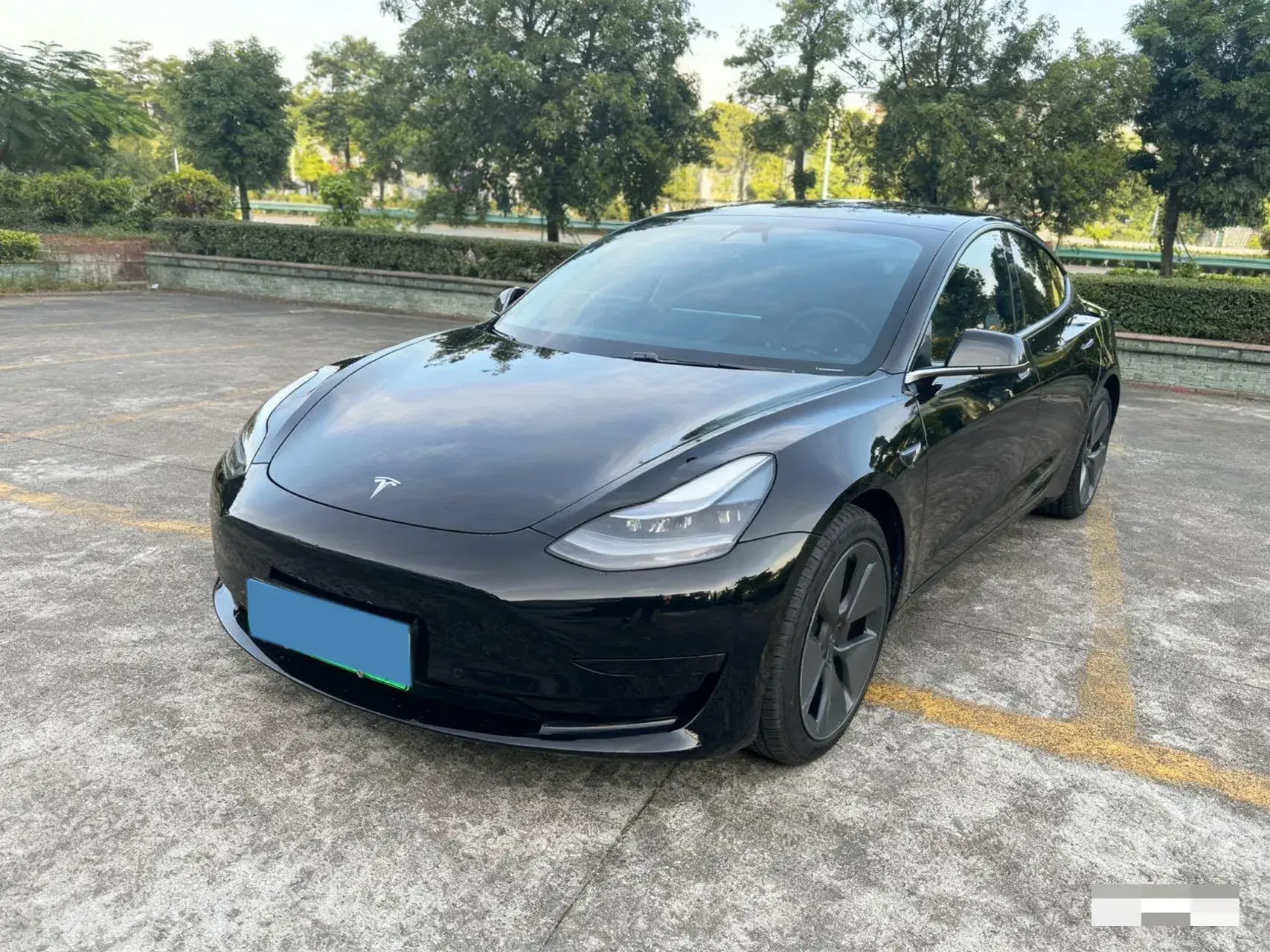2021 TESLA MODEL view 1
