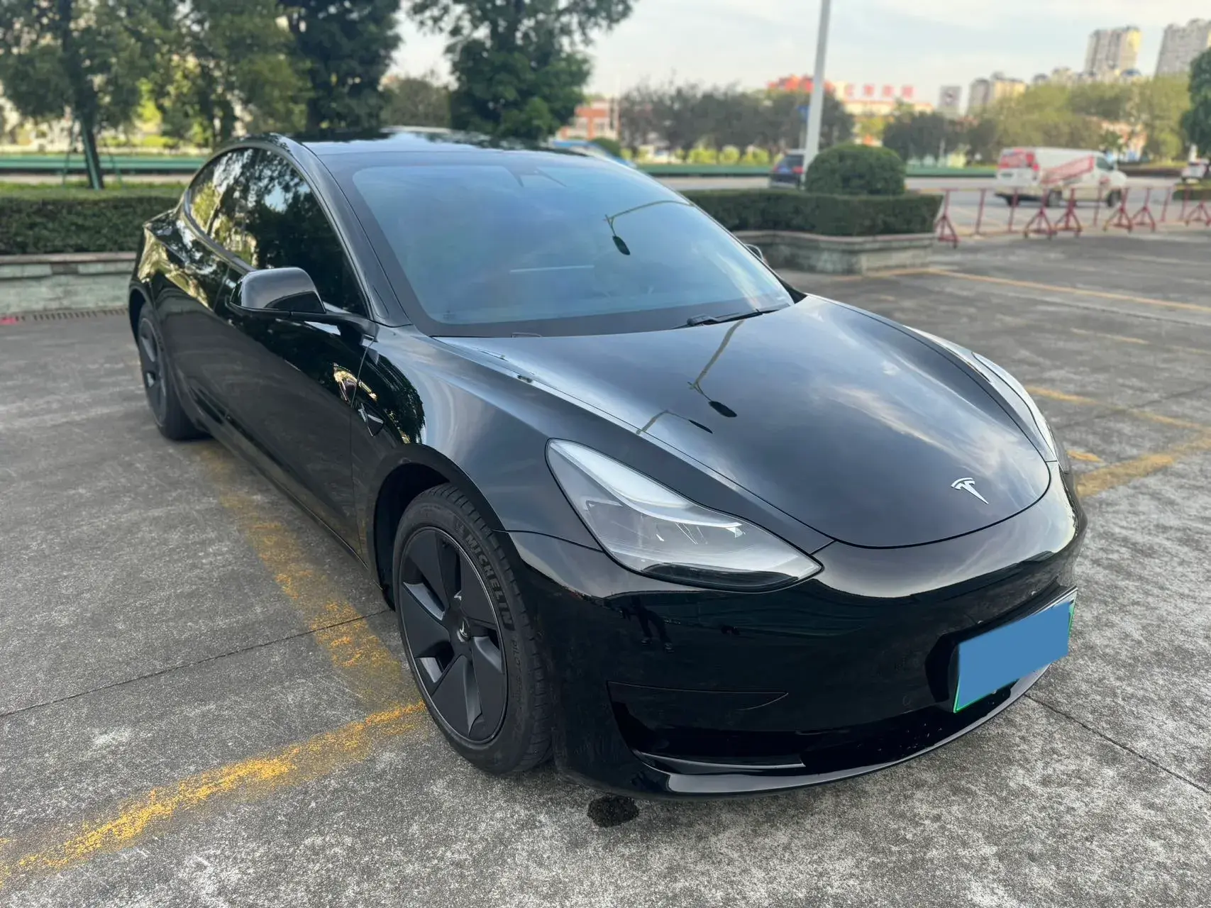 2021 TESLA MODEL thumbnail 3