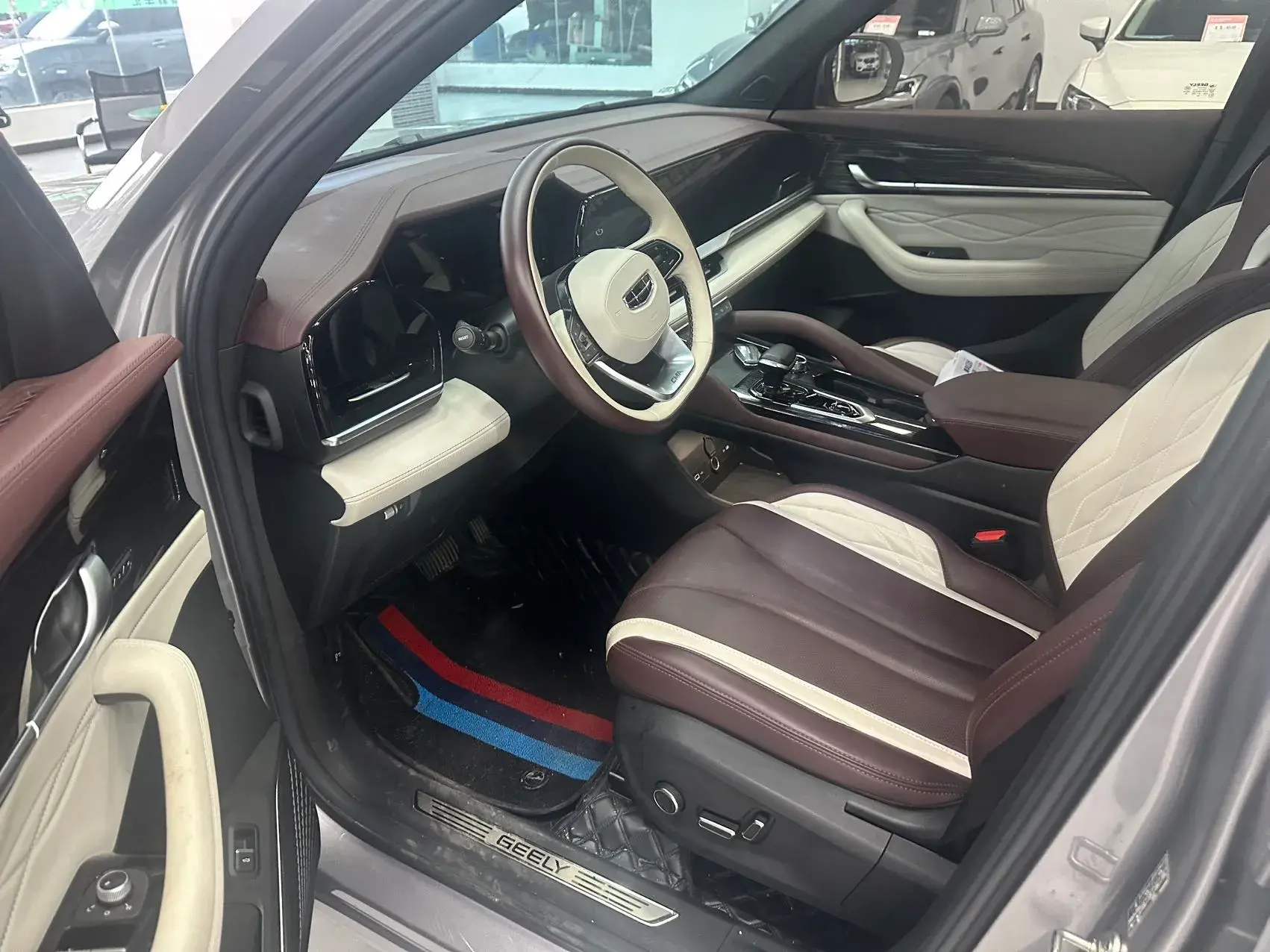 2024 GEELY MONJARO thumbnail 3