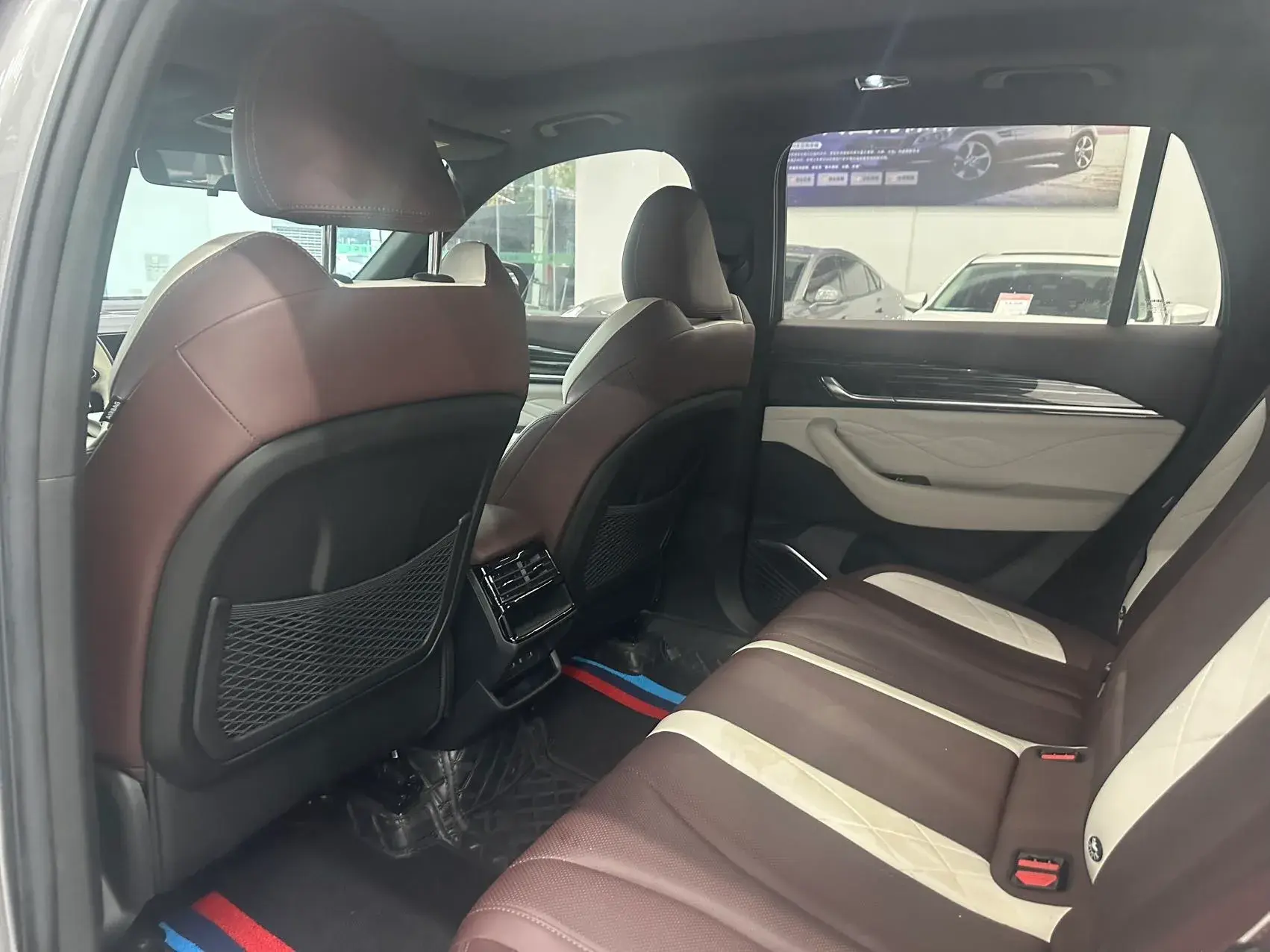 2024 GEELY MONJARO thumbnail 4