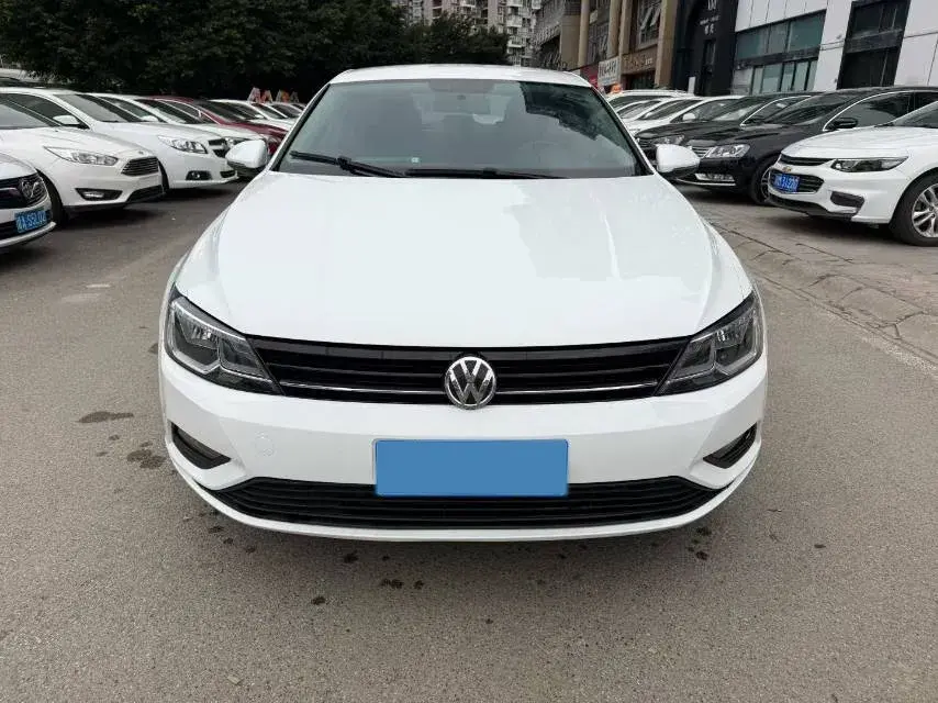 2017 VOLKSWAGEN LAMANDO thumbnail 2