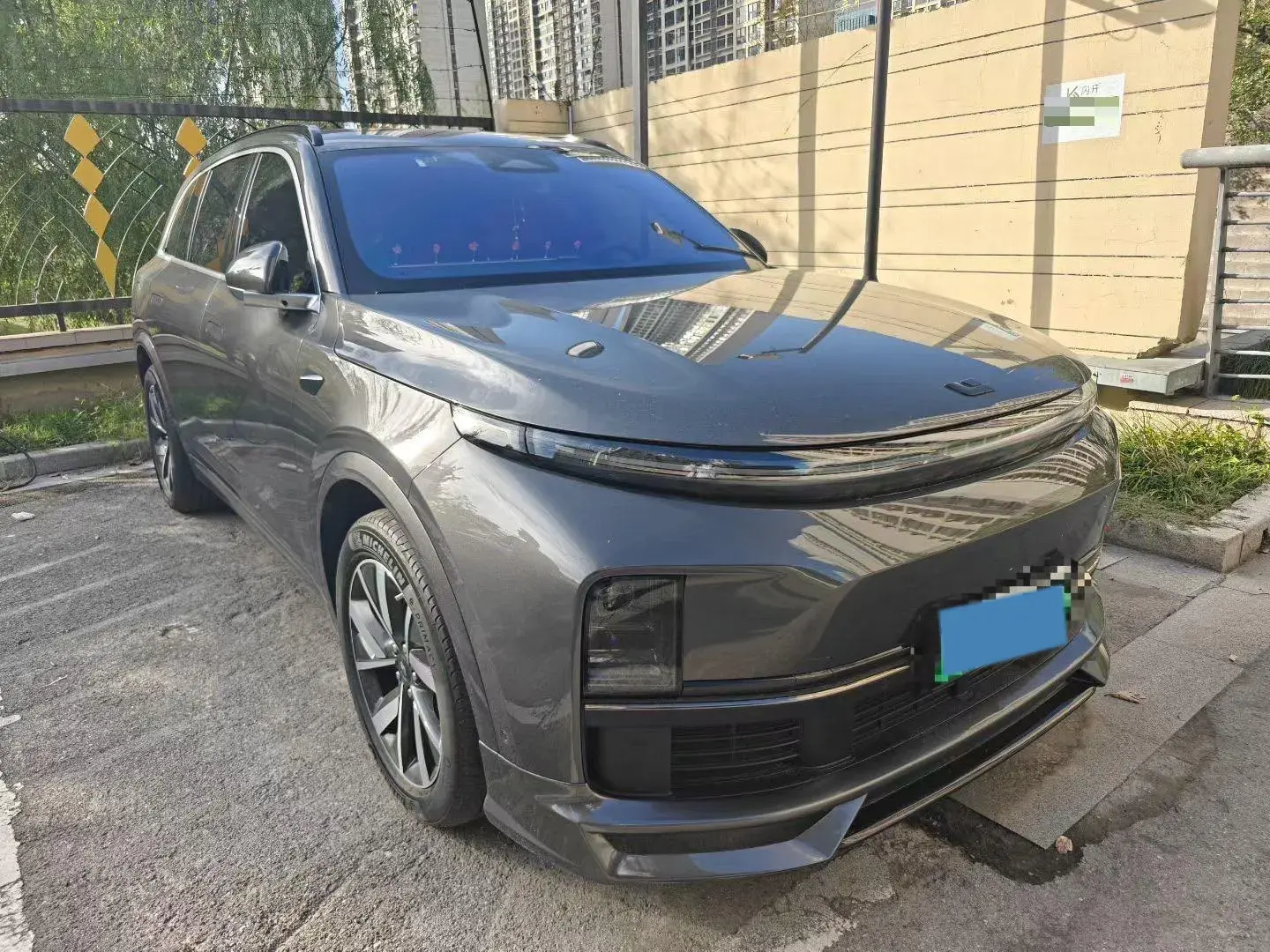 2023 LI L7 thumbnail 3