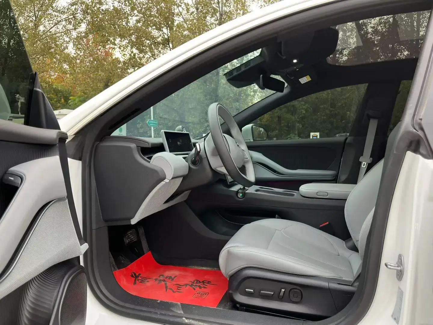 2024 NIO ET5T thumbnail 3