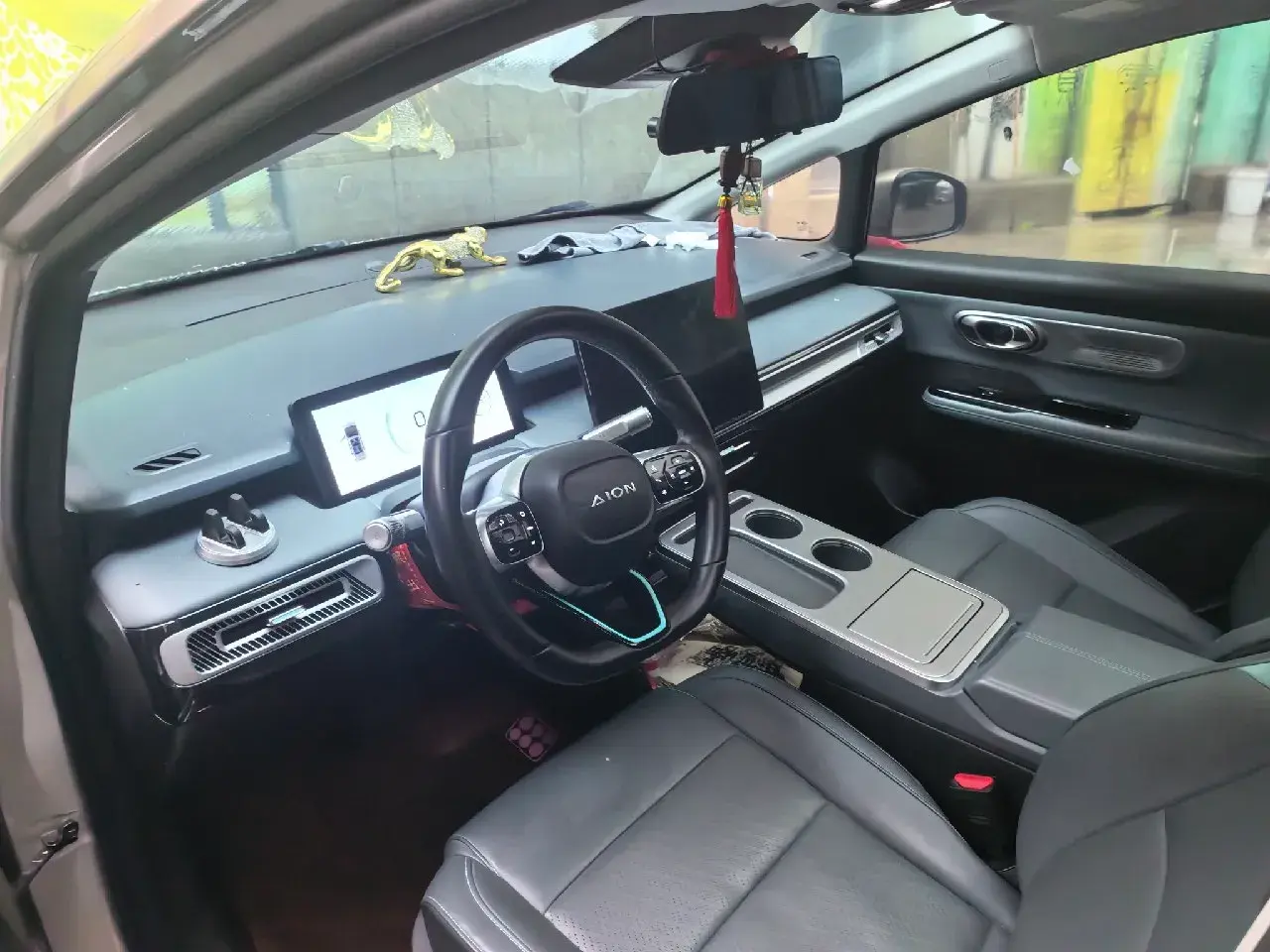 2023 AION Y thumbnail 2