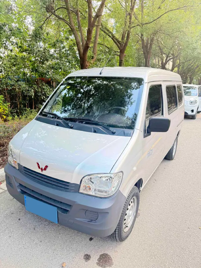 2023 WuLing ZhiGuang 1.5L 102HP L4 5MT