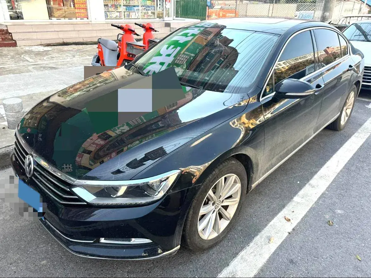 2019 VOLKSWAGEN MAGOTAN view 1