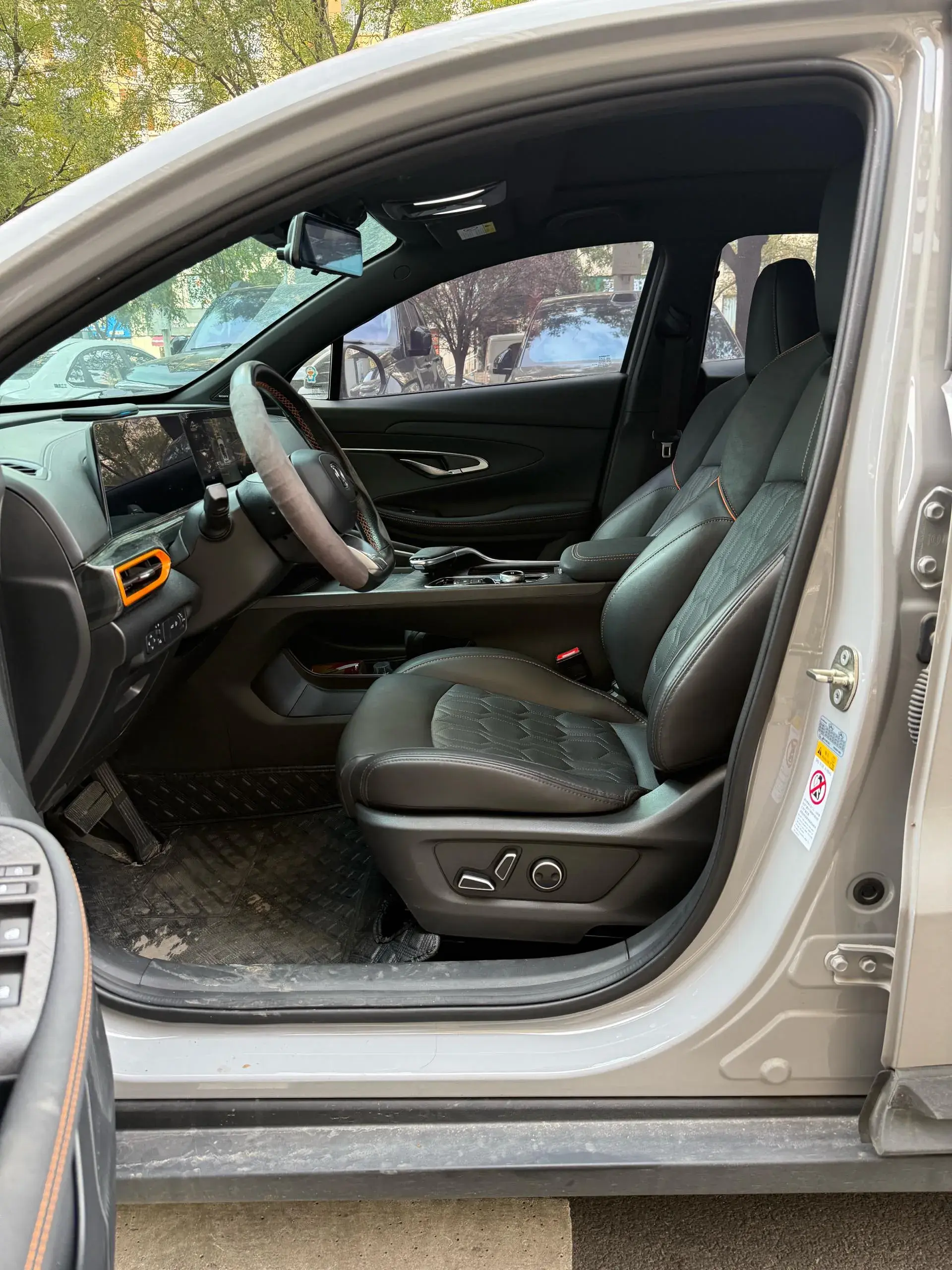 2022 CHANGAN UNI-T thumbnail 3