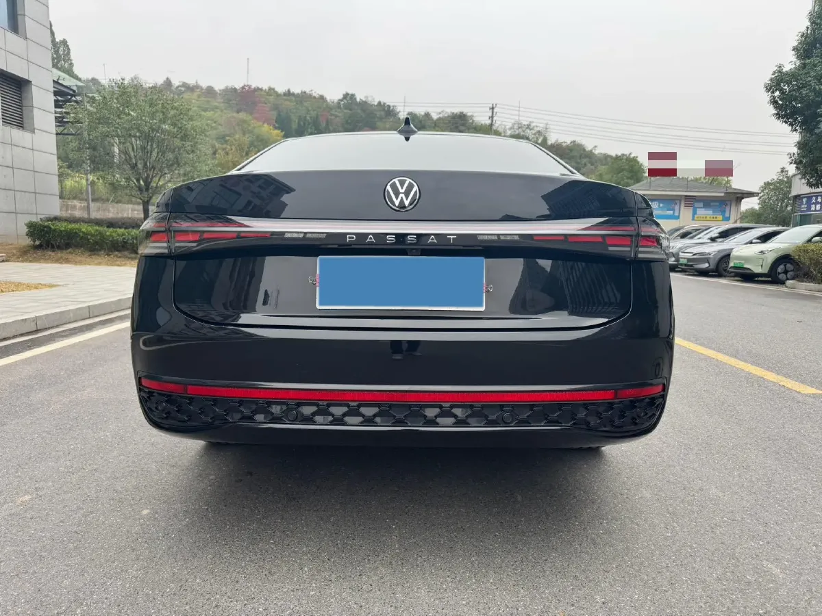 2025 Volkswagen Passat 2.0T 220HP L4 7DCT,autocango,china used car exporter,china ev exporter,chinese used car exporter,chinese used ev exporter
