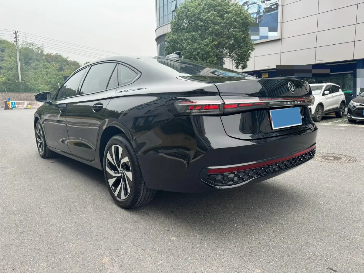 2025 Volkswagen Passat 2.0T 220HP L4 7DCT,autocango,china used car exporter,china ev exporter,chinese used car exporter,chinese used ev exporter