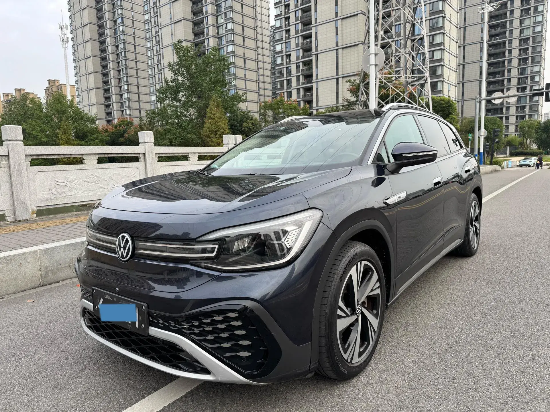 2022 VOLKSWAGEN ID.6 view 1