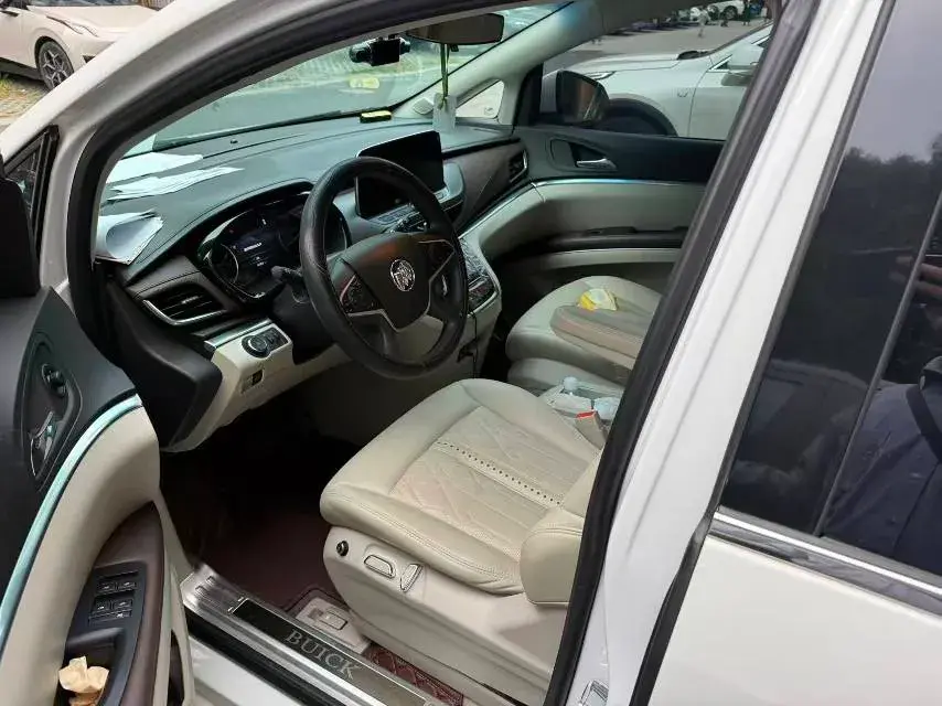 2023 BUICK GL8 thumbnail 4