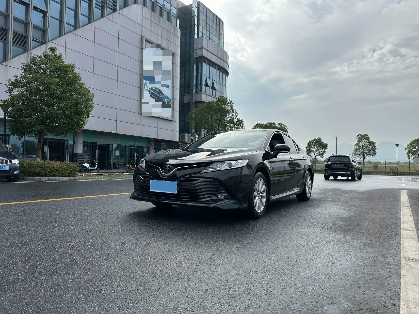 2019 TOYOTA CAMRY view 1