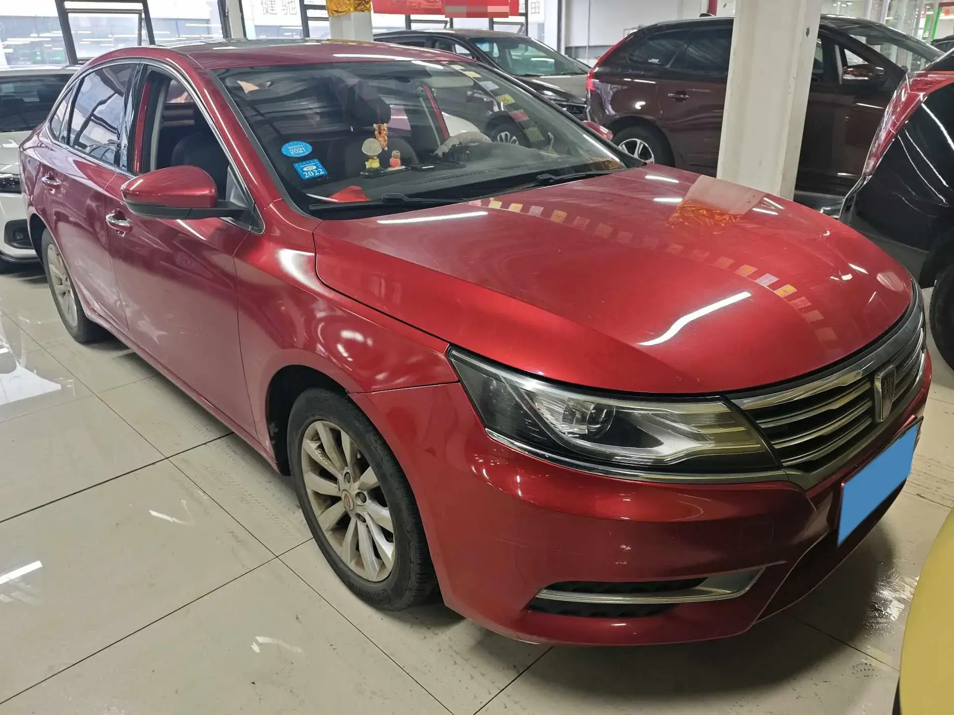 2018 ROEWE I6 thumbnail 2