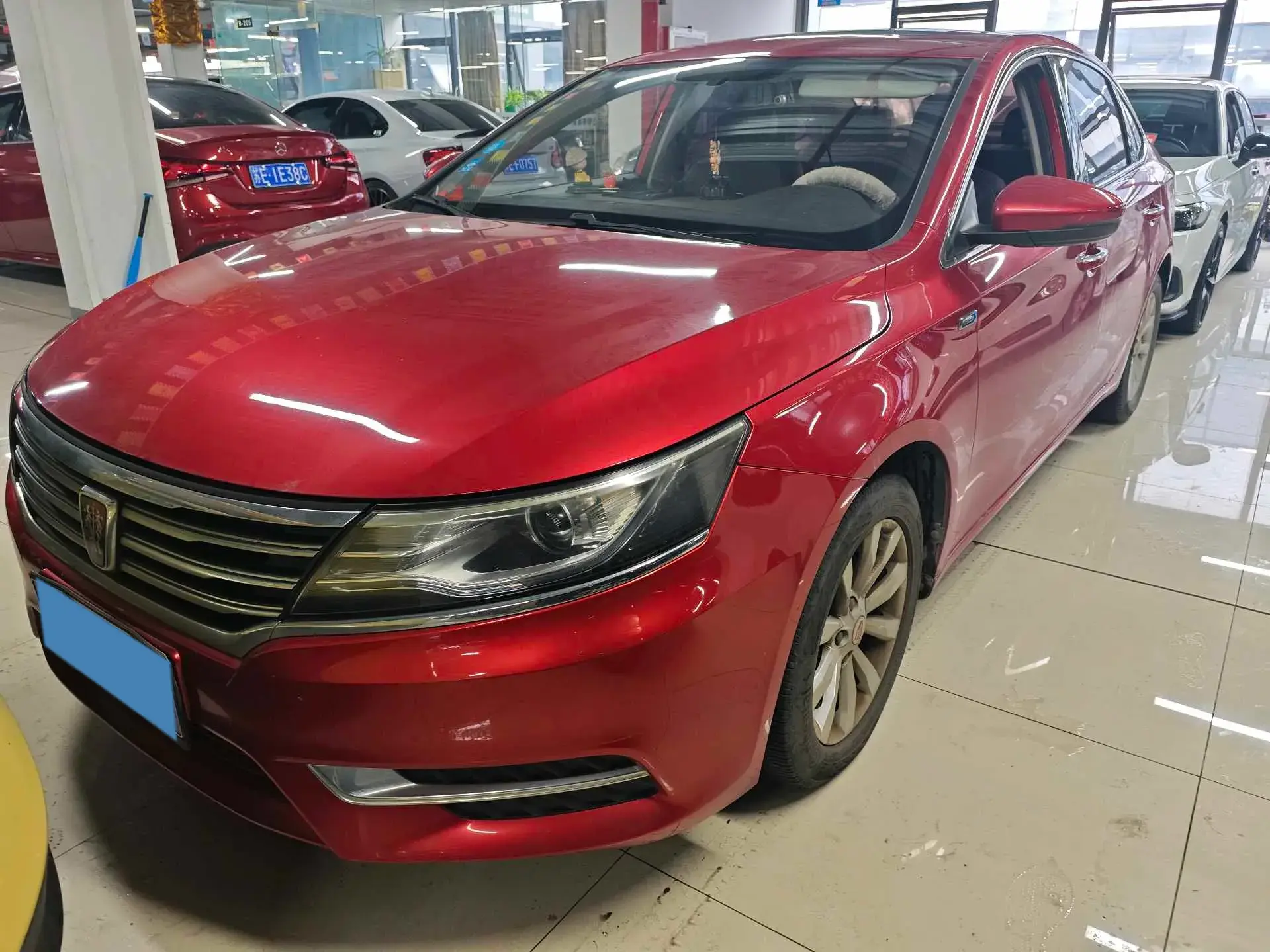 2018 ROEWE I6 view 1