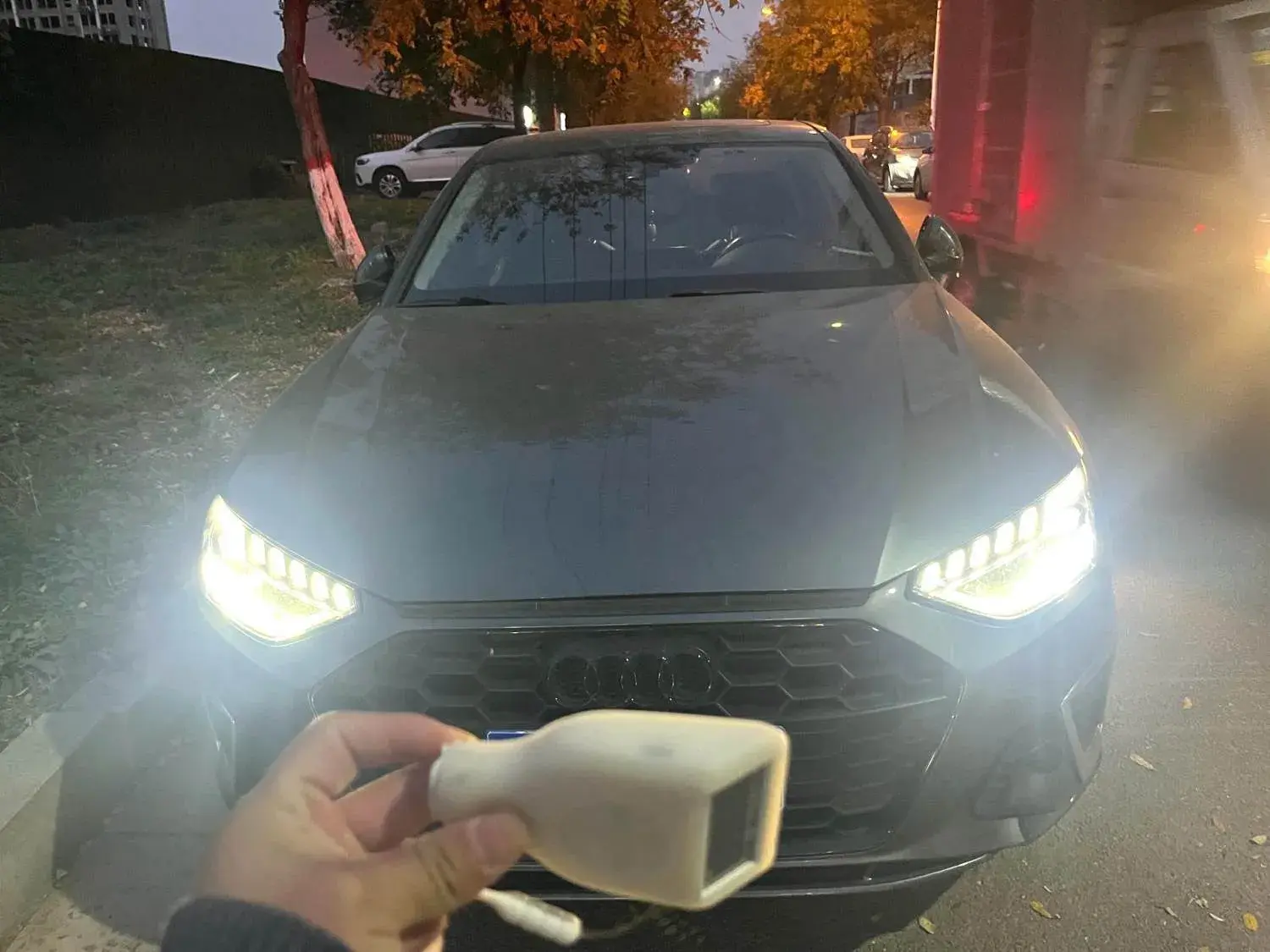 2020 AUDI A4L thumbnail 3