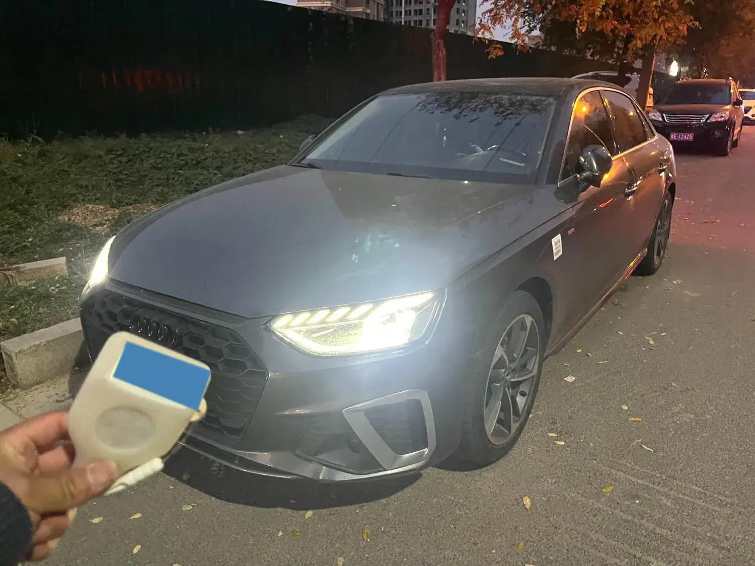 2020 AUDI A4L view 1